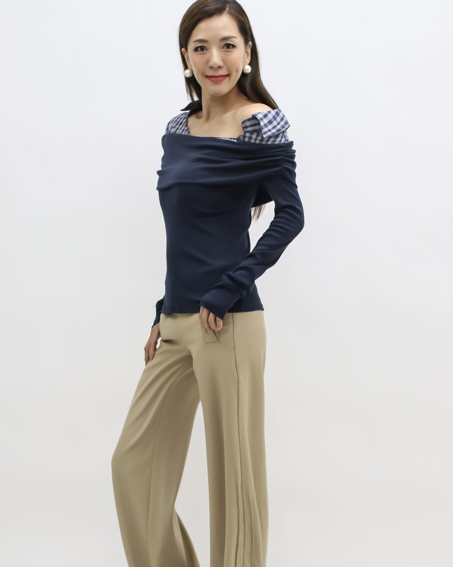 navy w/ checkers shirt collar contrast top