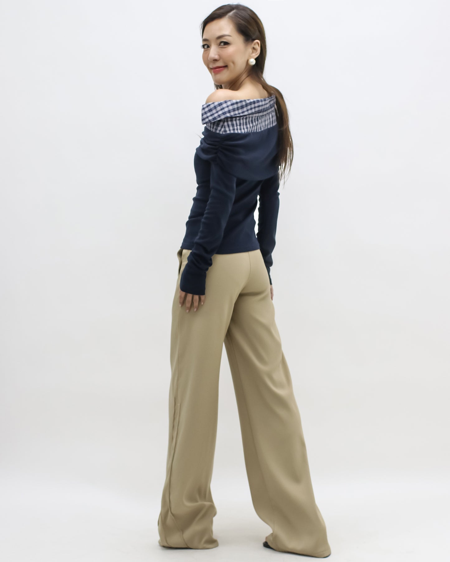 navy w/ checkers shirt collar contrast top