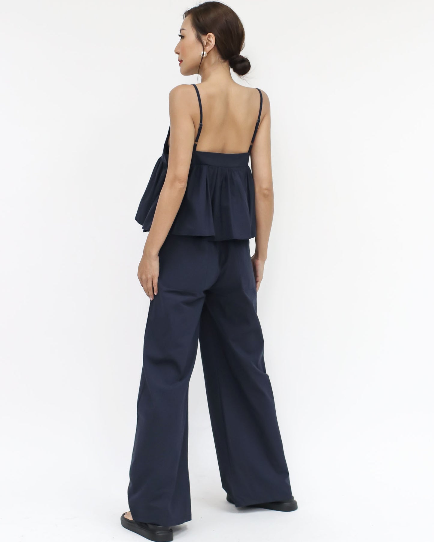 navy flare slip vest & straight pants set *pre-order*