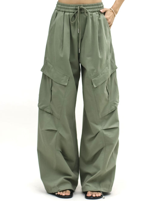green ruched pockets cargo pants