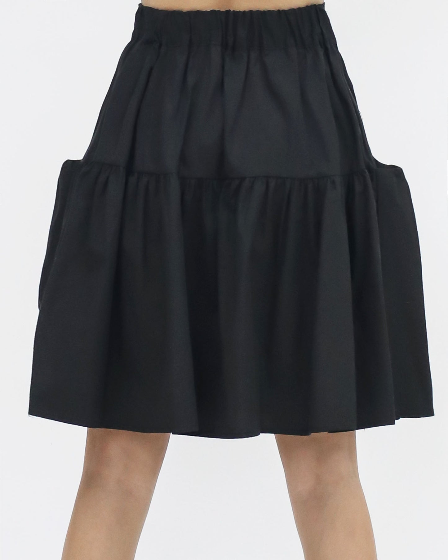 black pockets shirt skirt