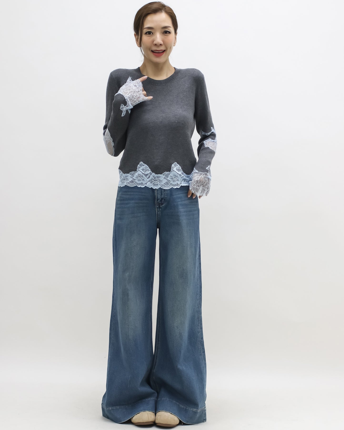 grey w/ blue lace knitted top