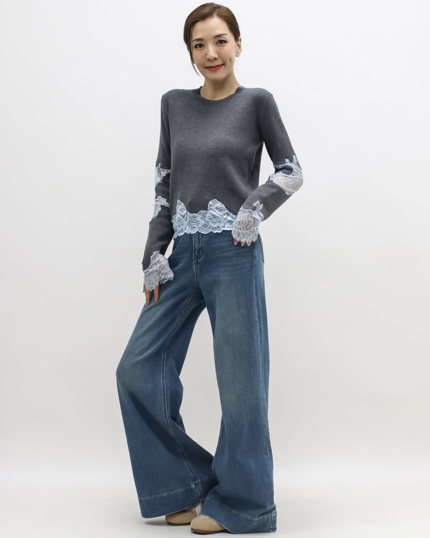 grey w/ blue lace knitted top