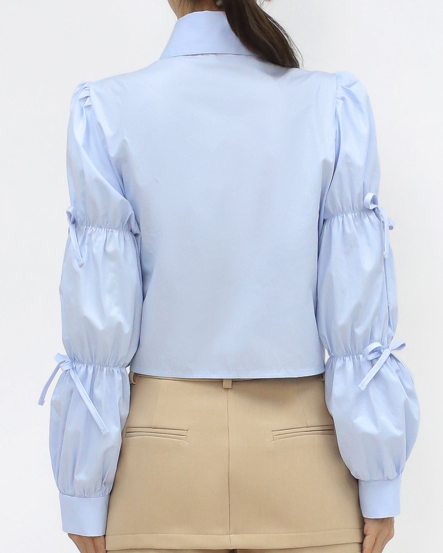 blue bows sleeves shirt