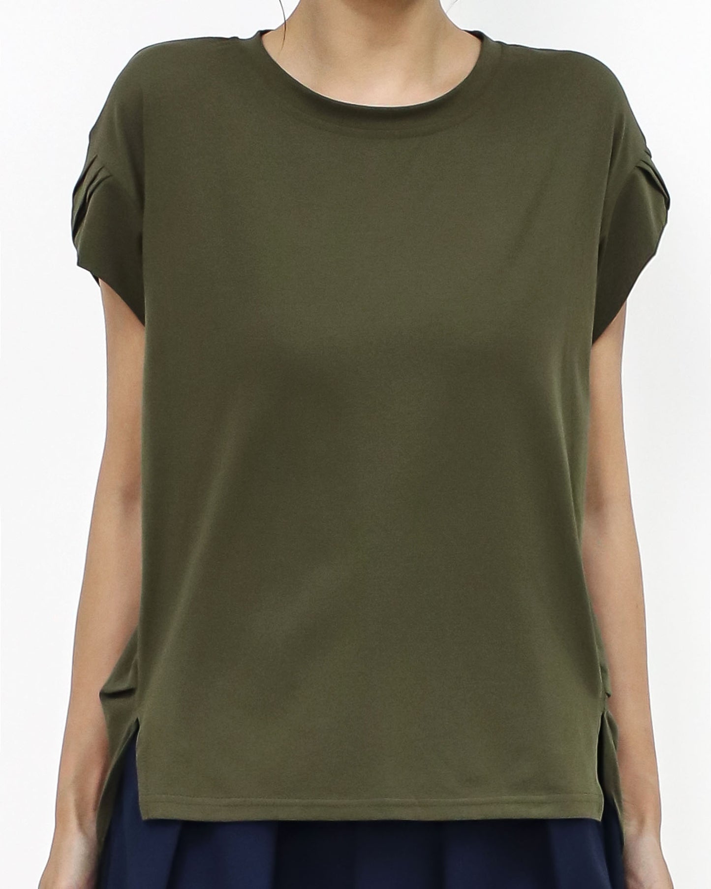 green pleats sleeves tee *pre-order*