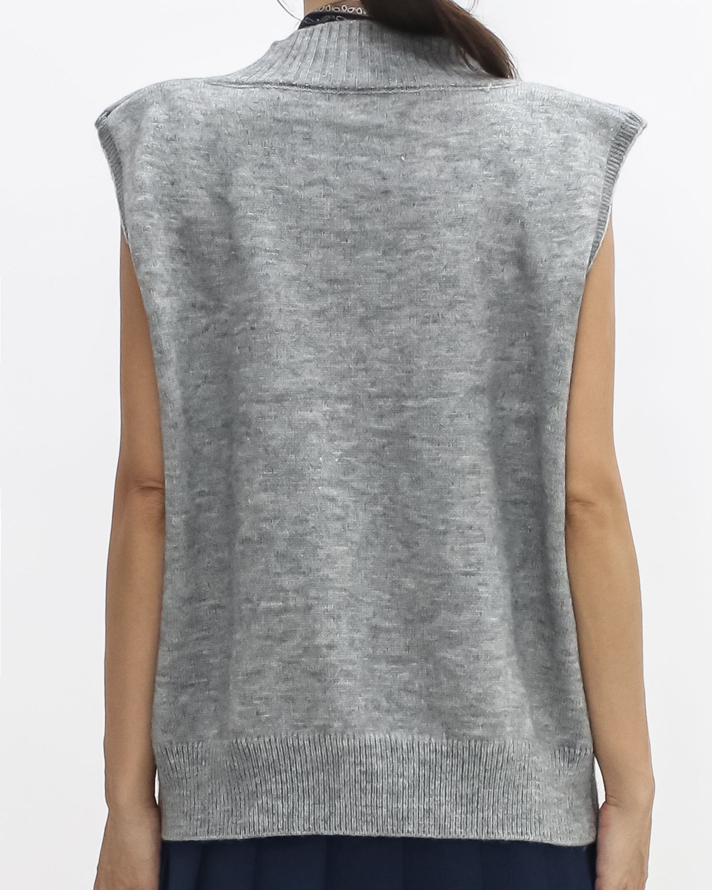 grey w/ printed scarf knitted vest