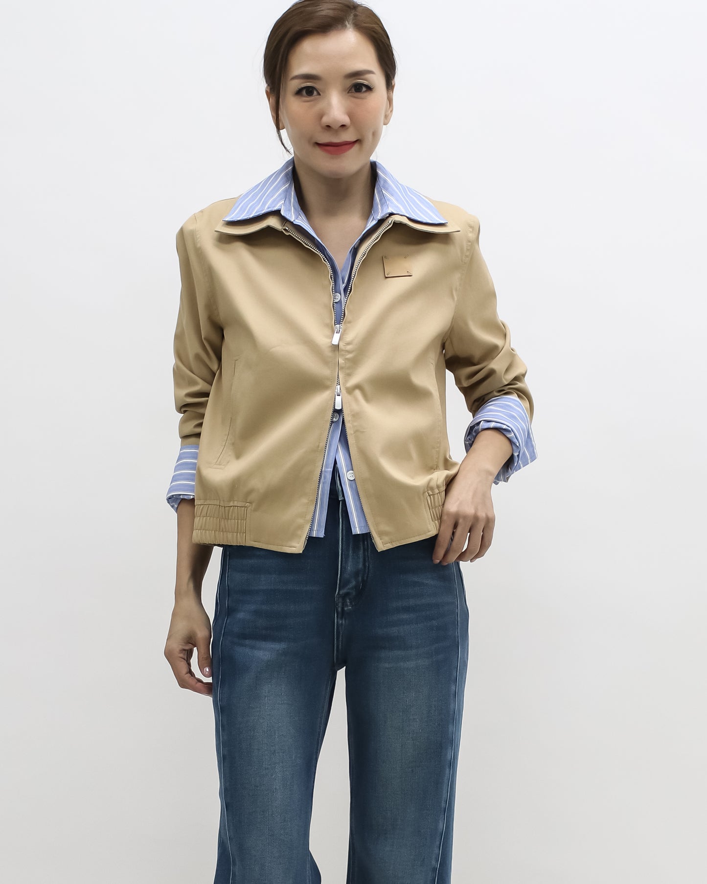 beige w/ blue stripes shirt contrast jacket