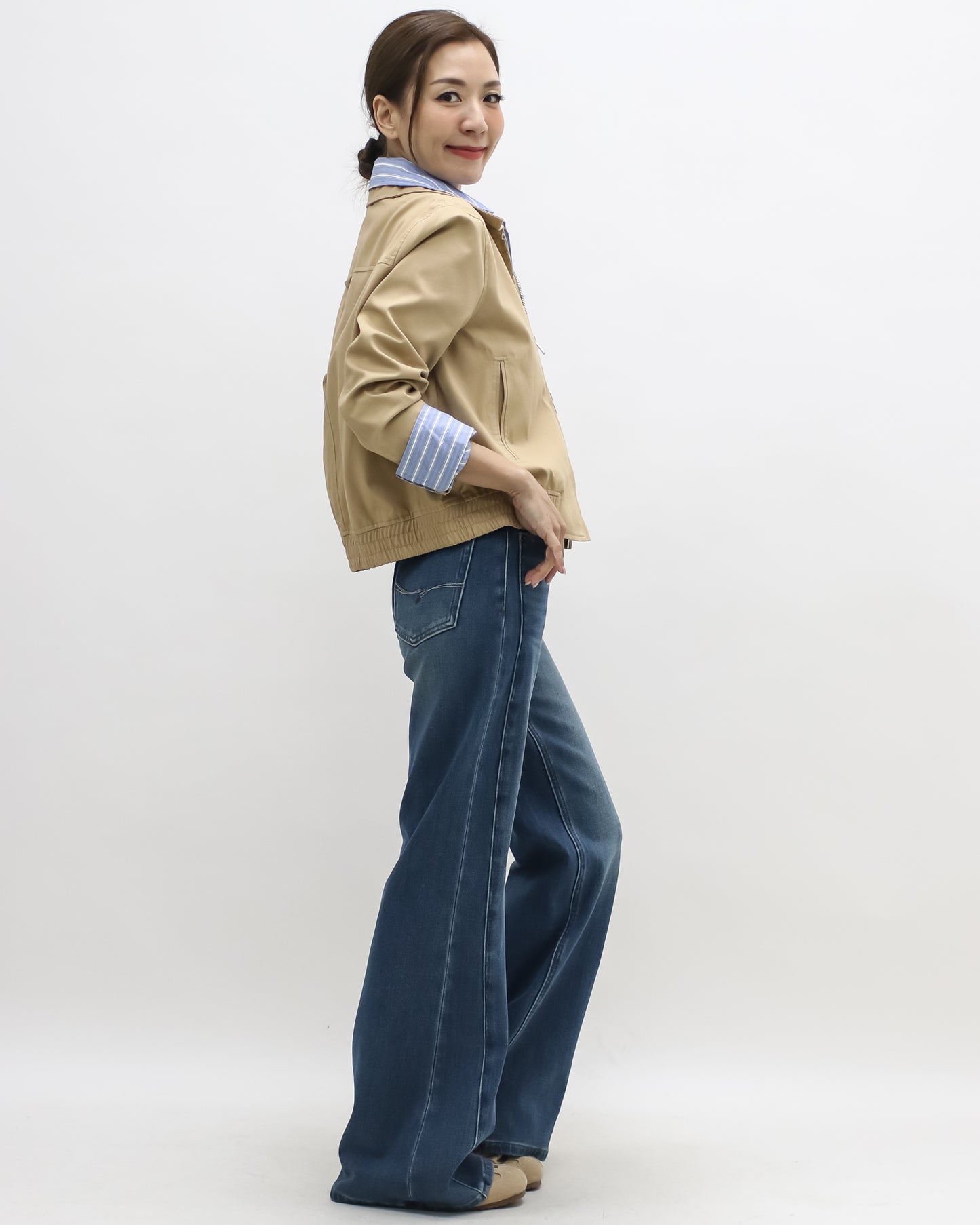 beige w/ blue stripes shirt contrast jacket