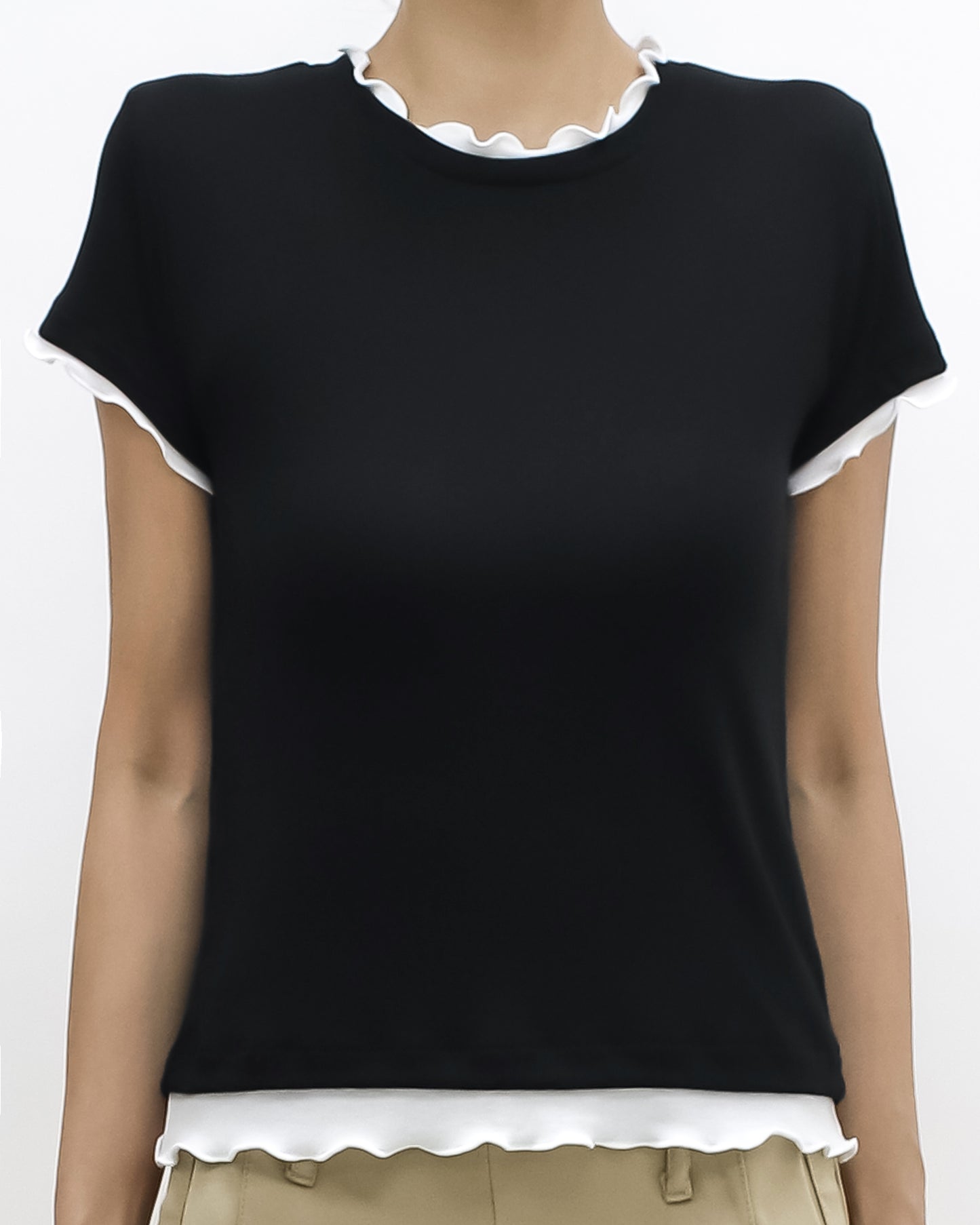 black w/ ivory ruffles hem tee