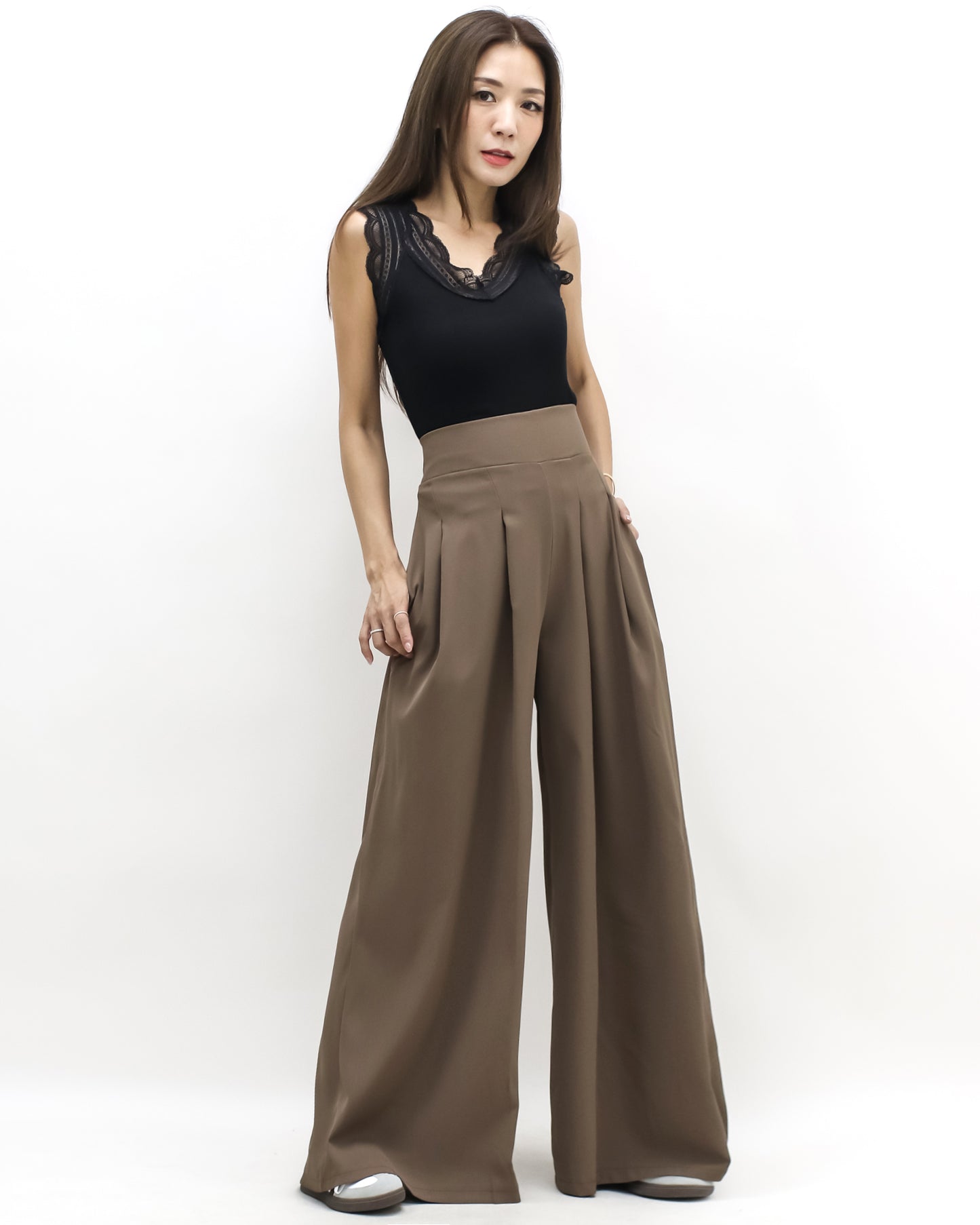 brown pleats front wide legs pants