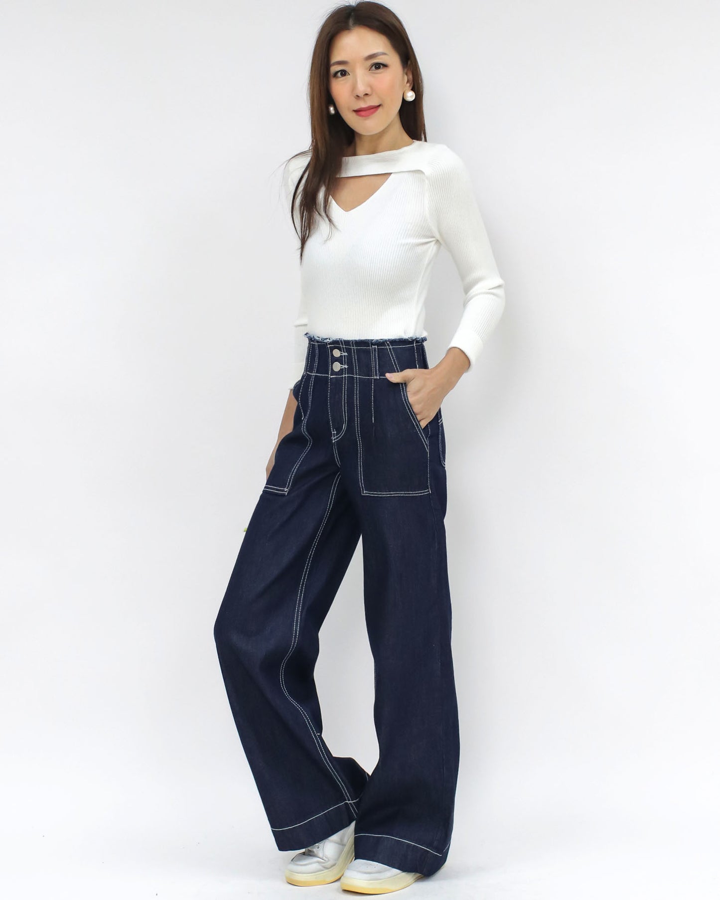 indigo denim w/ ivory line straight legs jeans