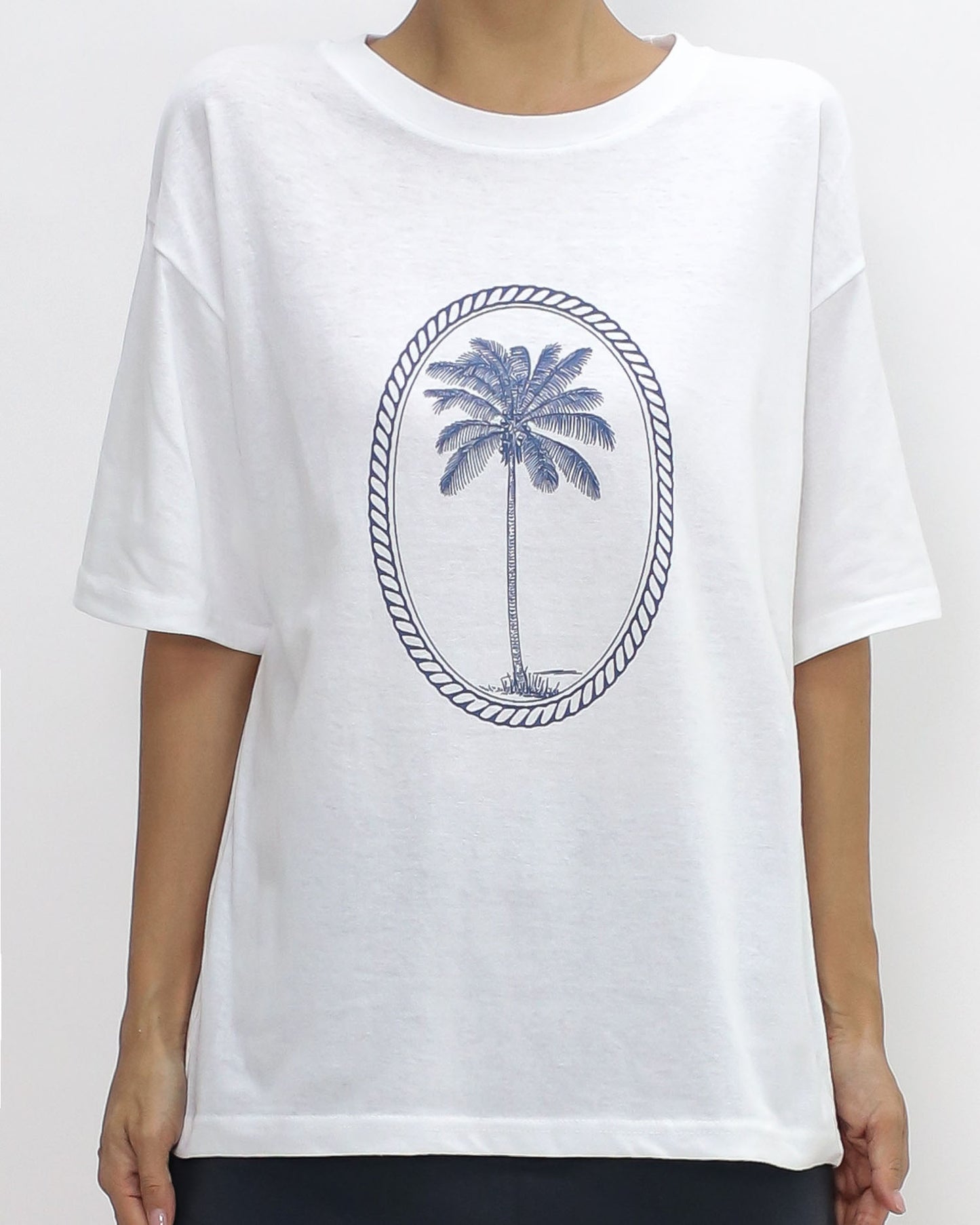 ivory palm tree printed tee