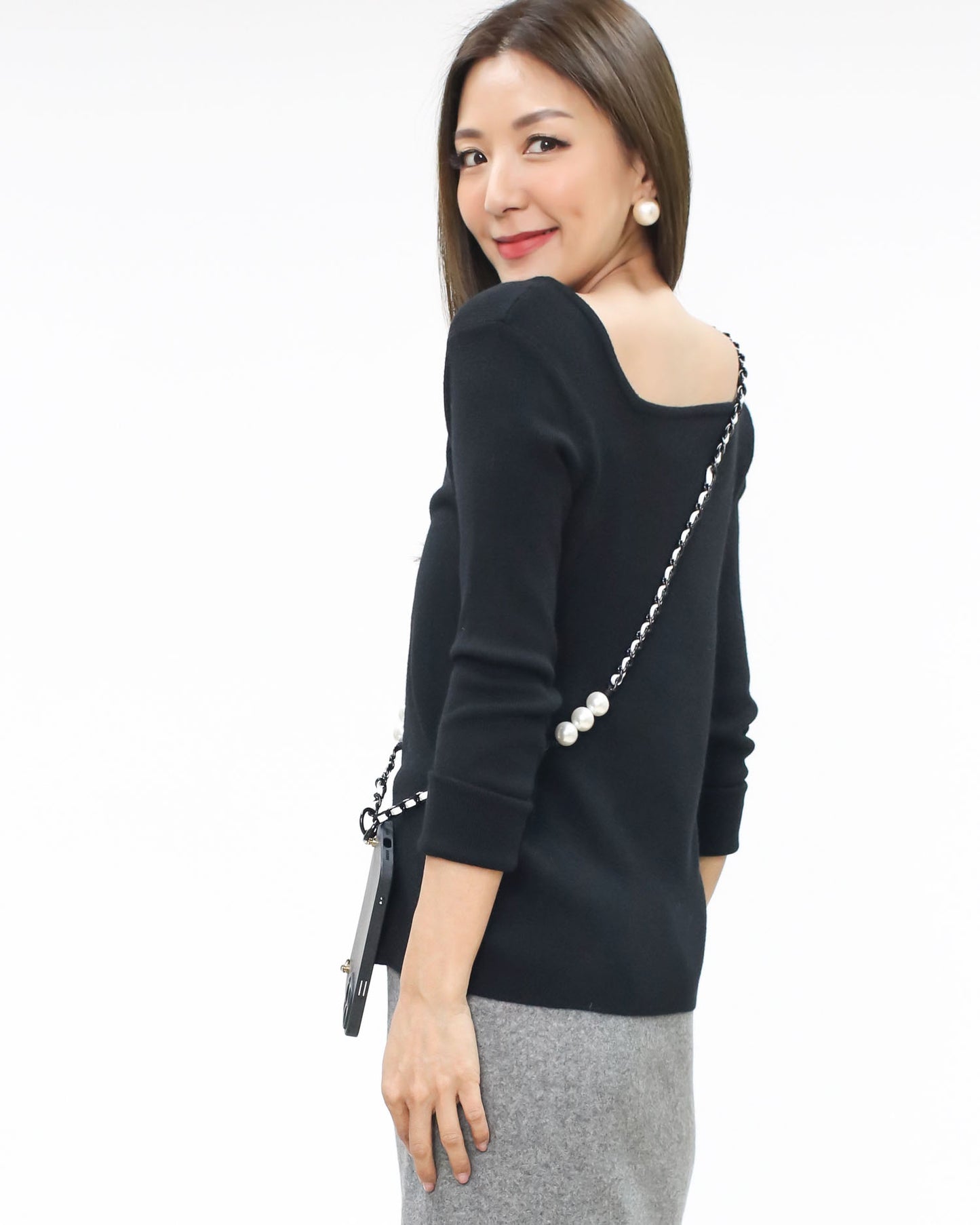 black basic U neck knitted top *pre-order*