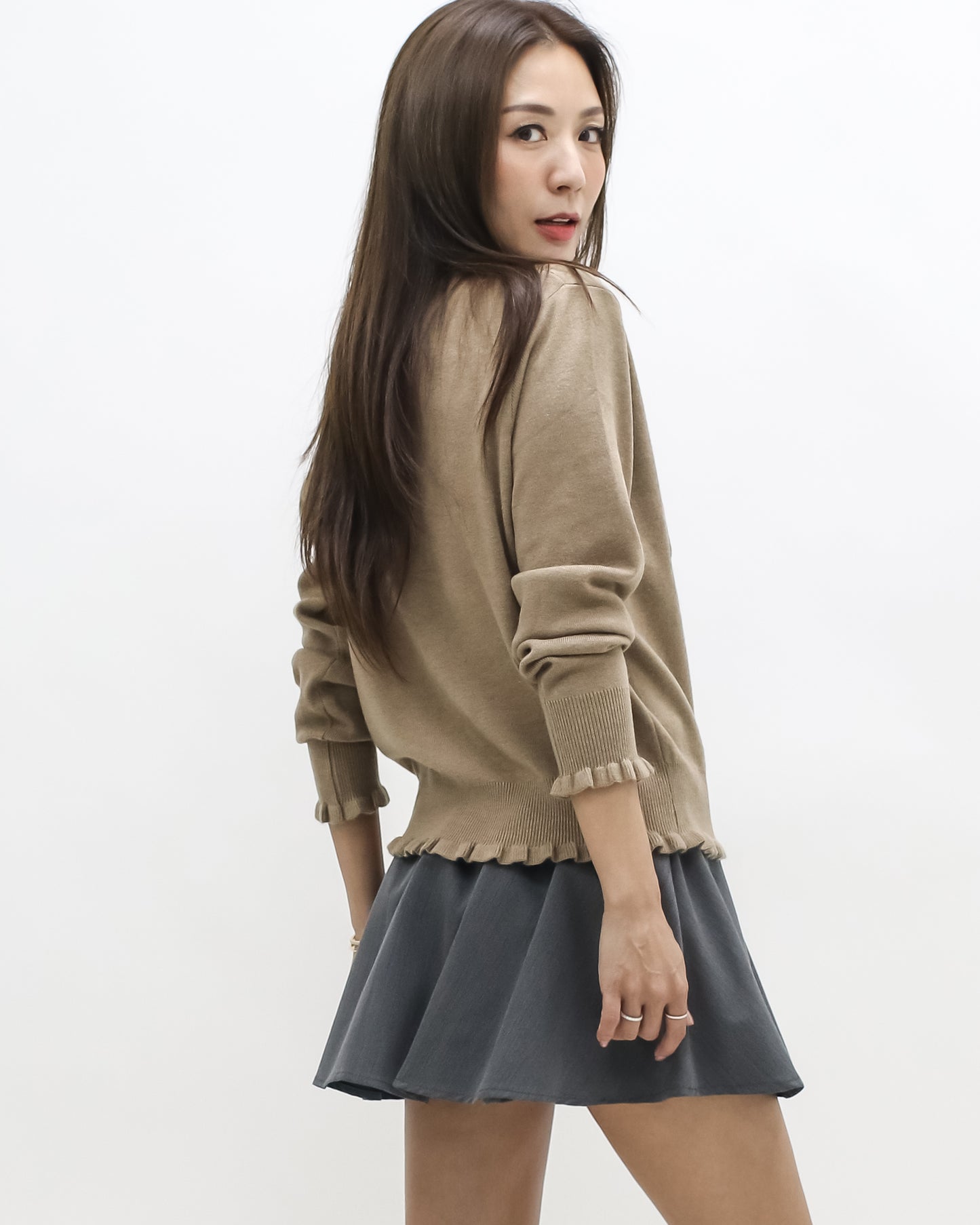 beige ruffles hem w/ embroidered front knitted cardigan