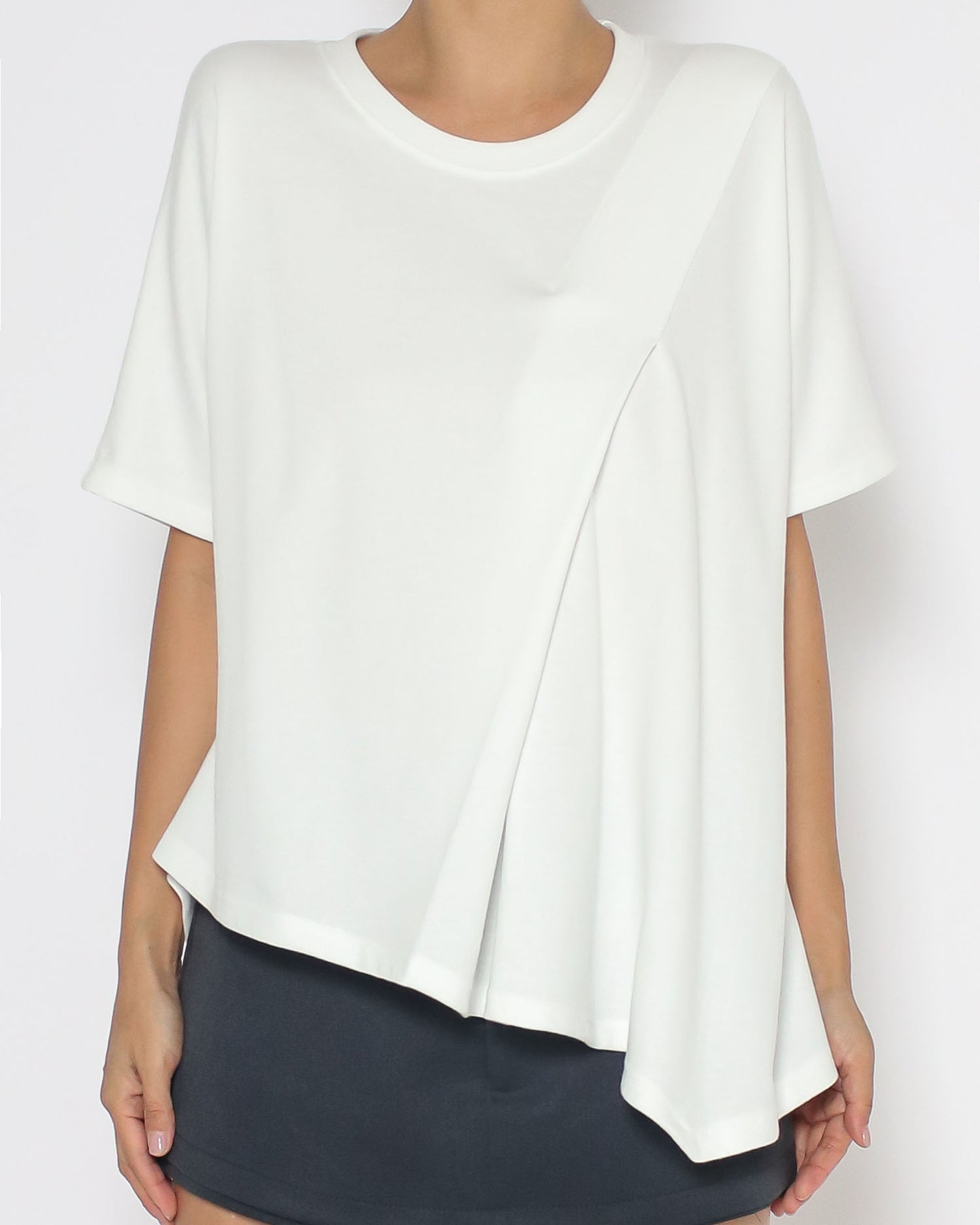 ivory pleats asymmetric hem tee *pre-order*