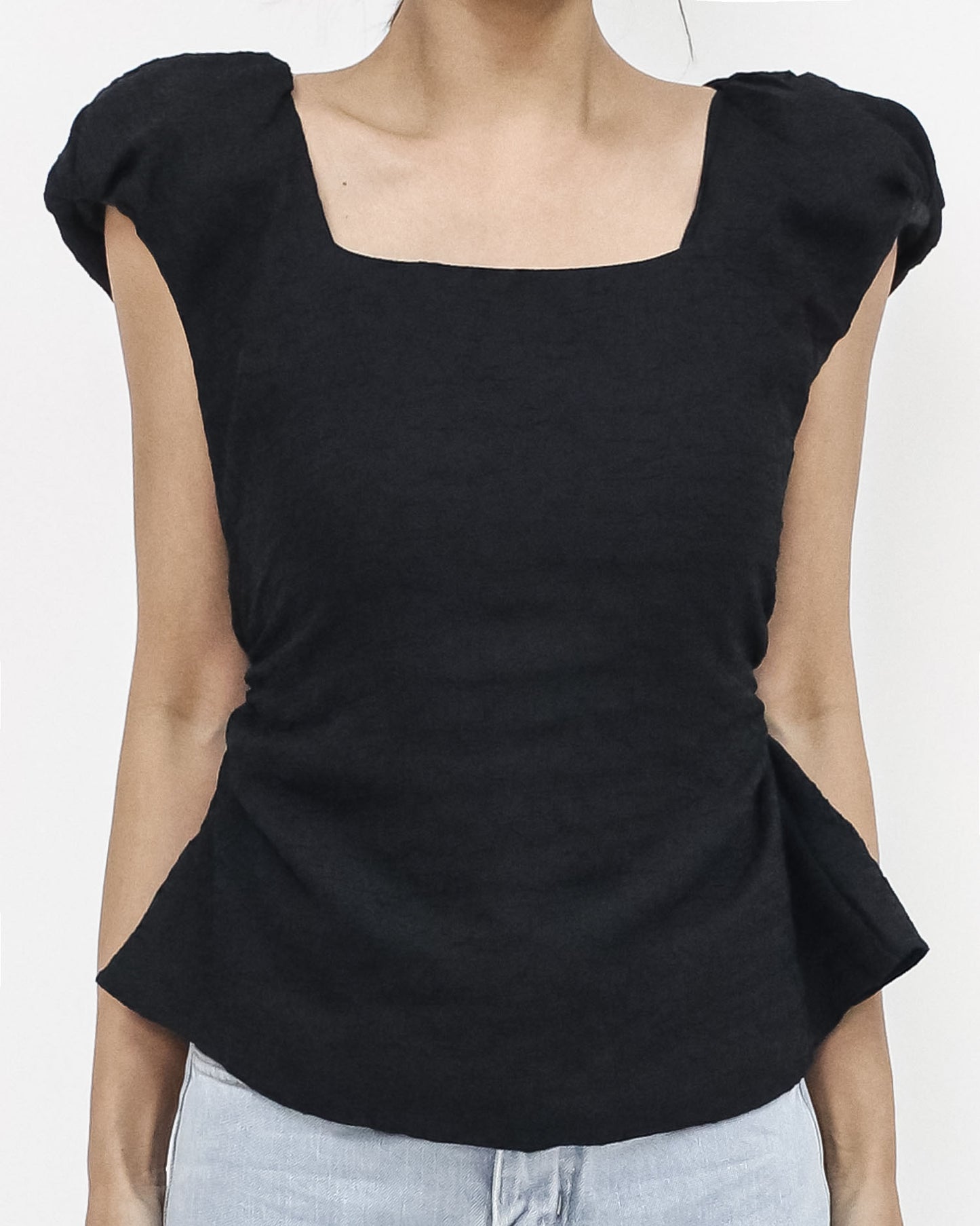 black cutout back texture puff top *pre-order*