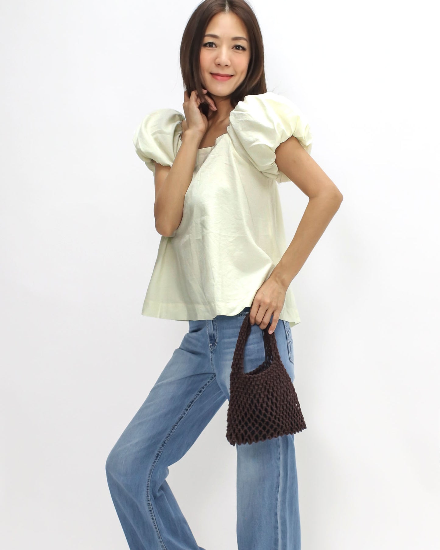 beige puff sleeves shirt top