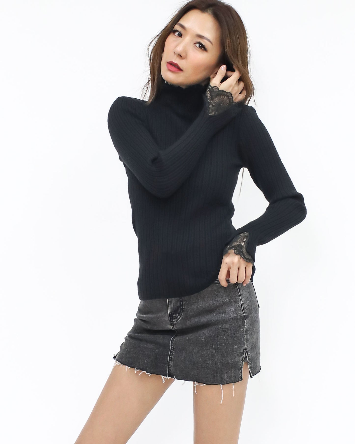 black lace cuff & high neck knitted top *pre-orde*