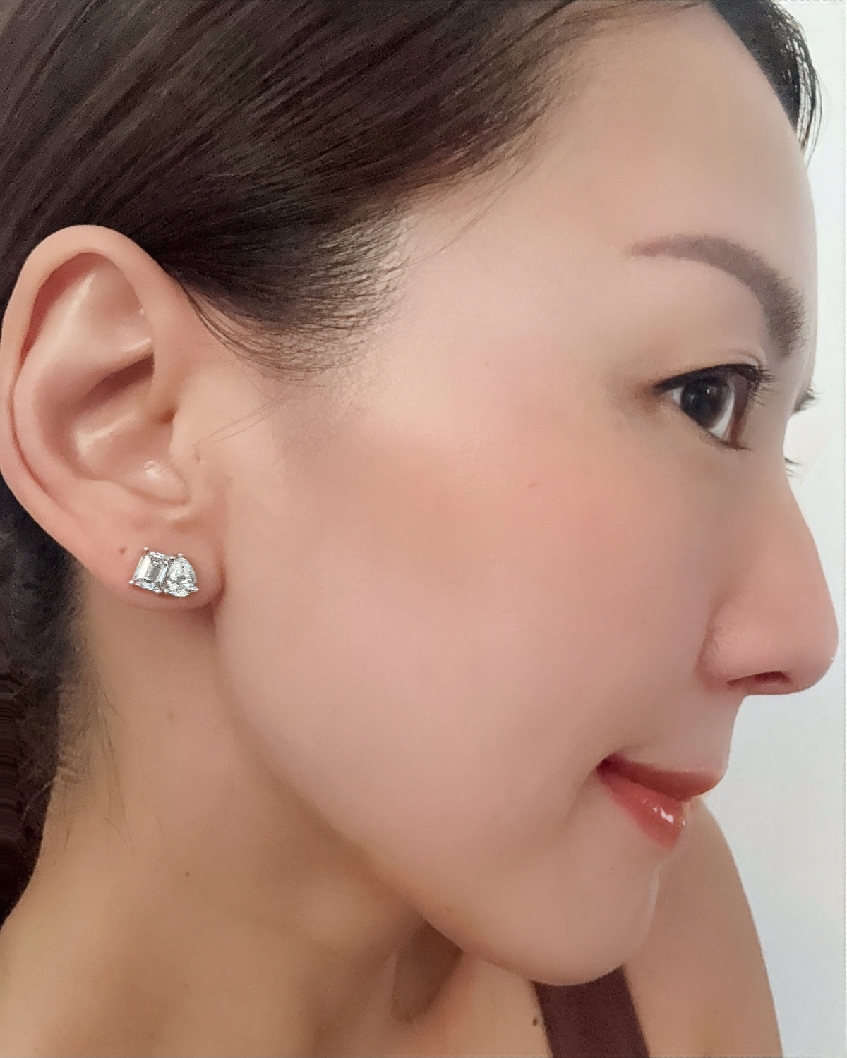 pear & emerald lab-grown diamond rhodium plated stud earrings