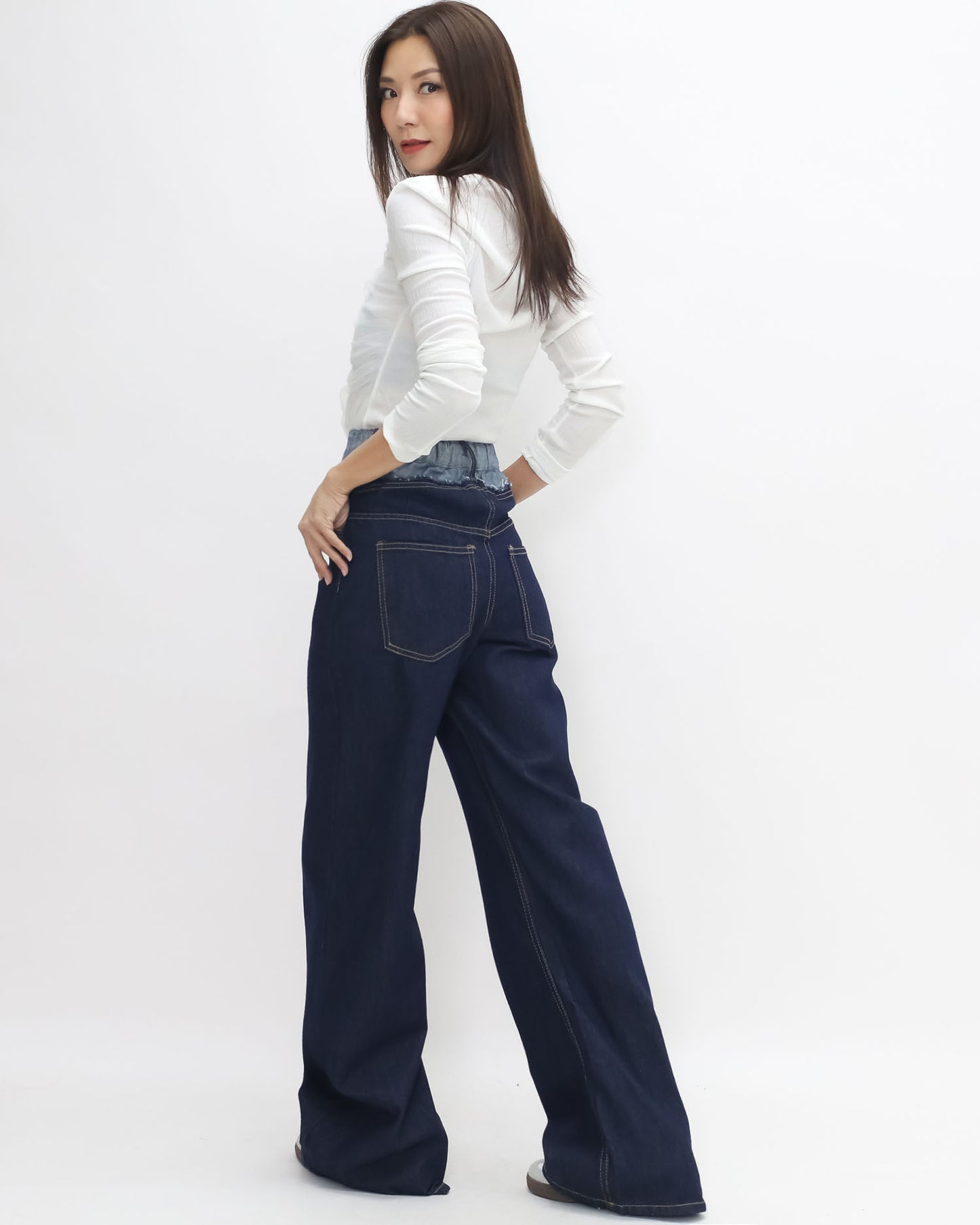 denim contrast waist straight legs jeans *pre-order*