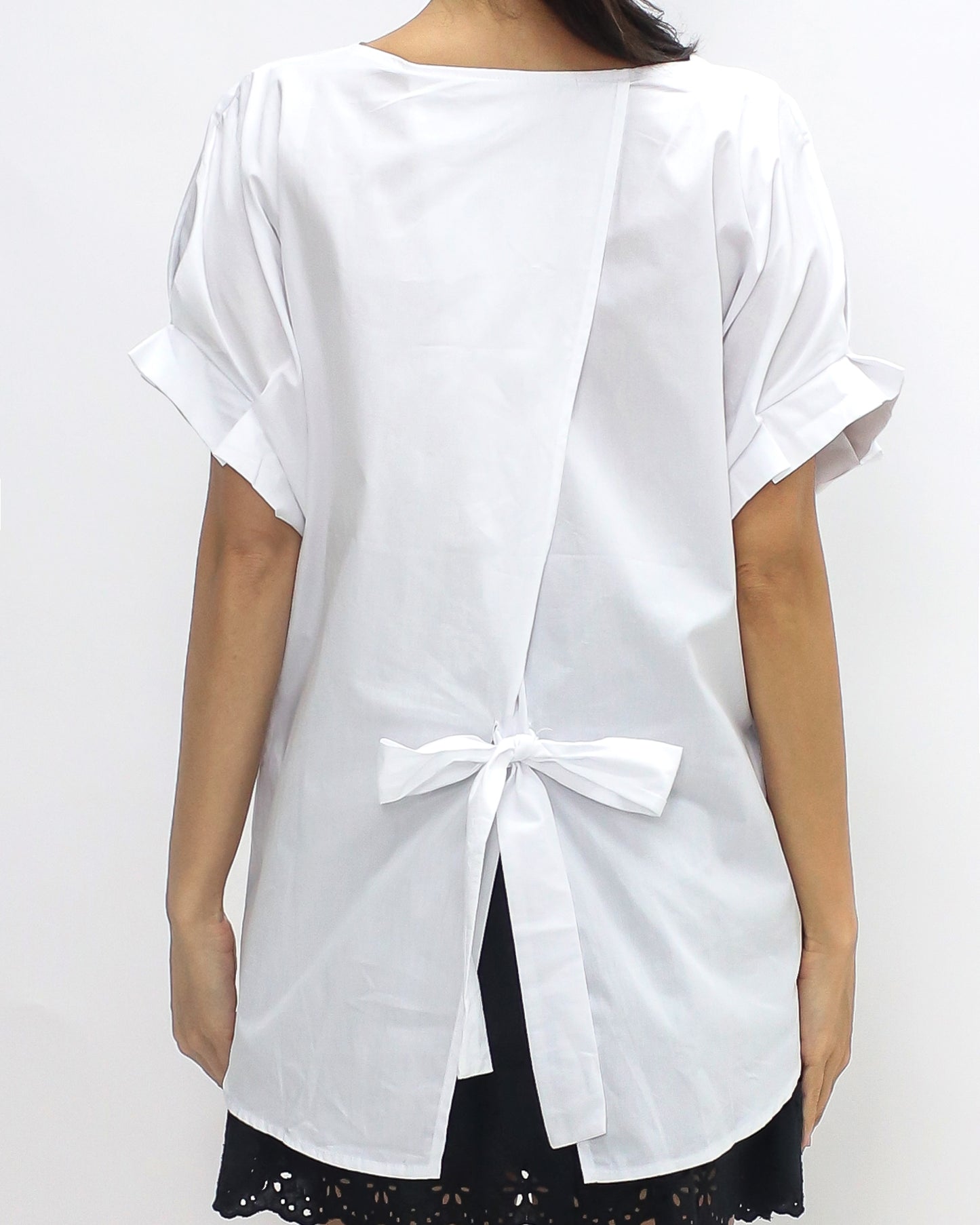 Ivory tie-up back stretch hem shirt top