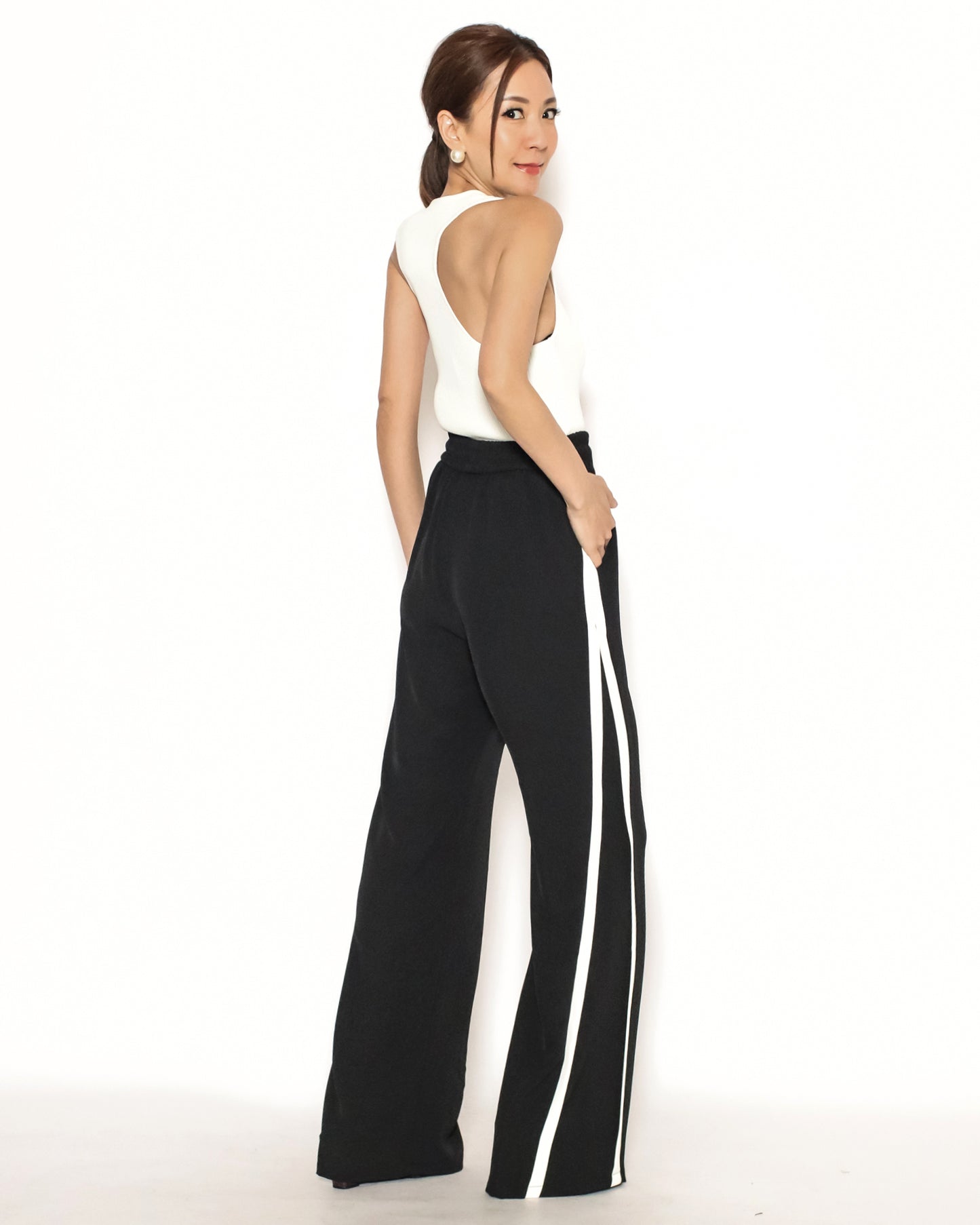 ivory cutout back ottoman knitted vest *pre-order*