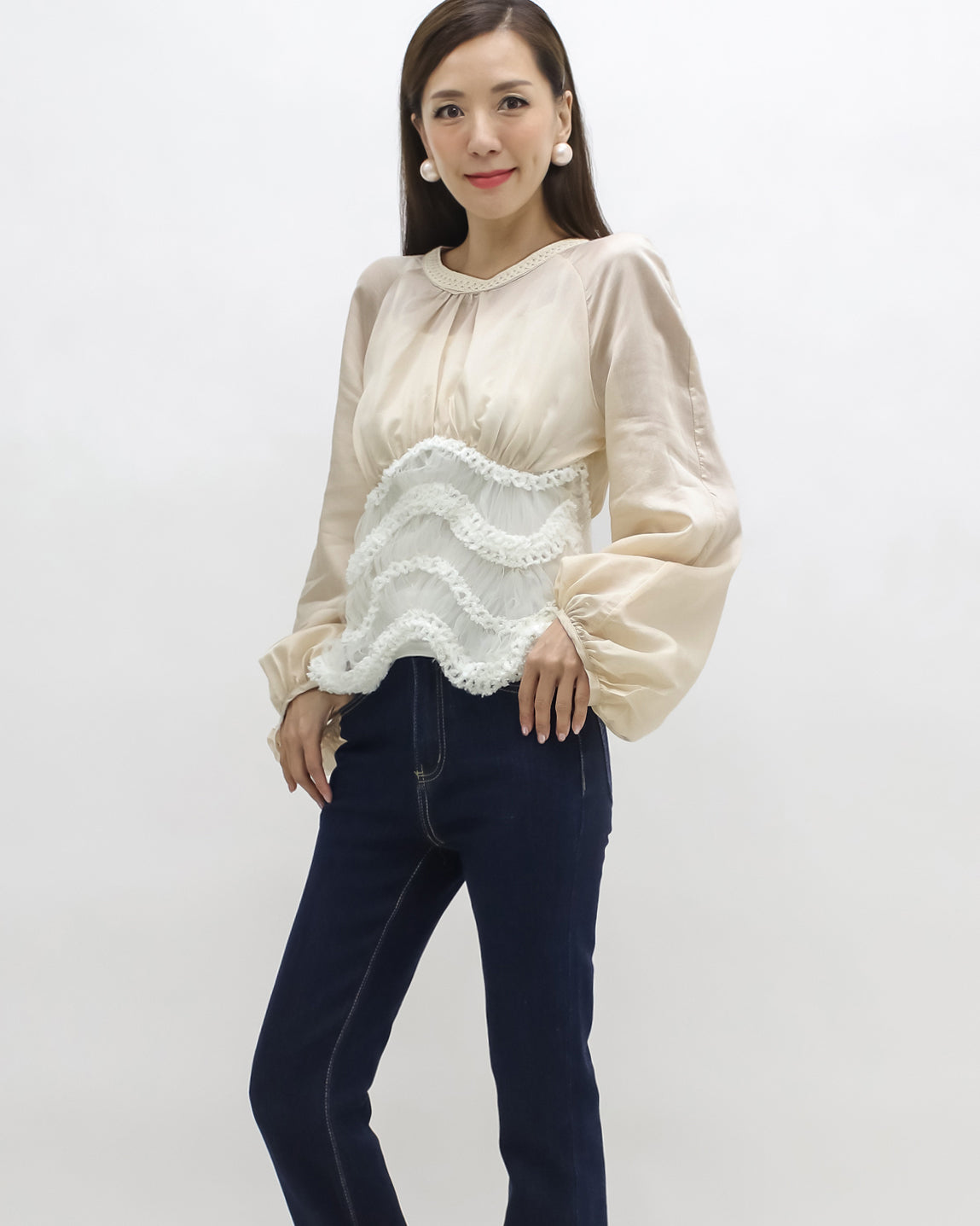 beige mesh with ivory wave hem top