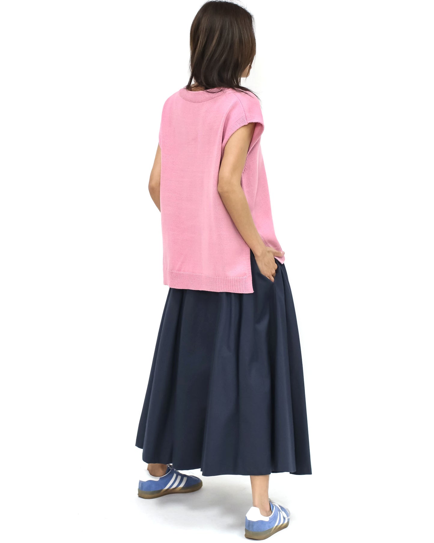 pink V neck knitted vest
