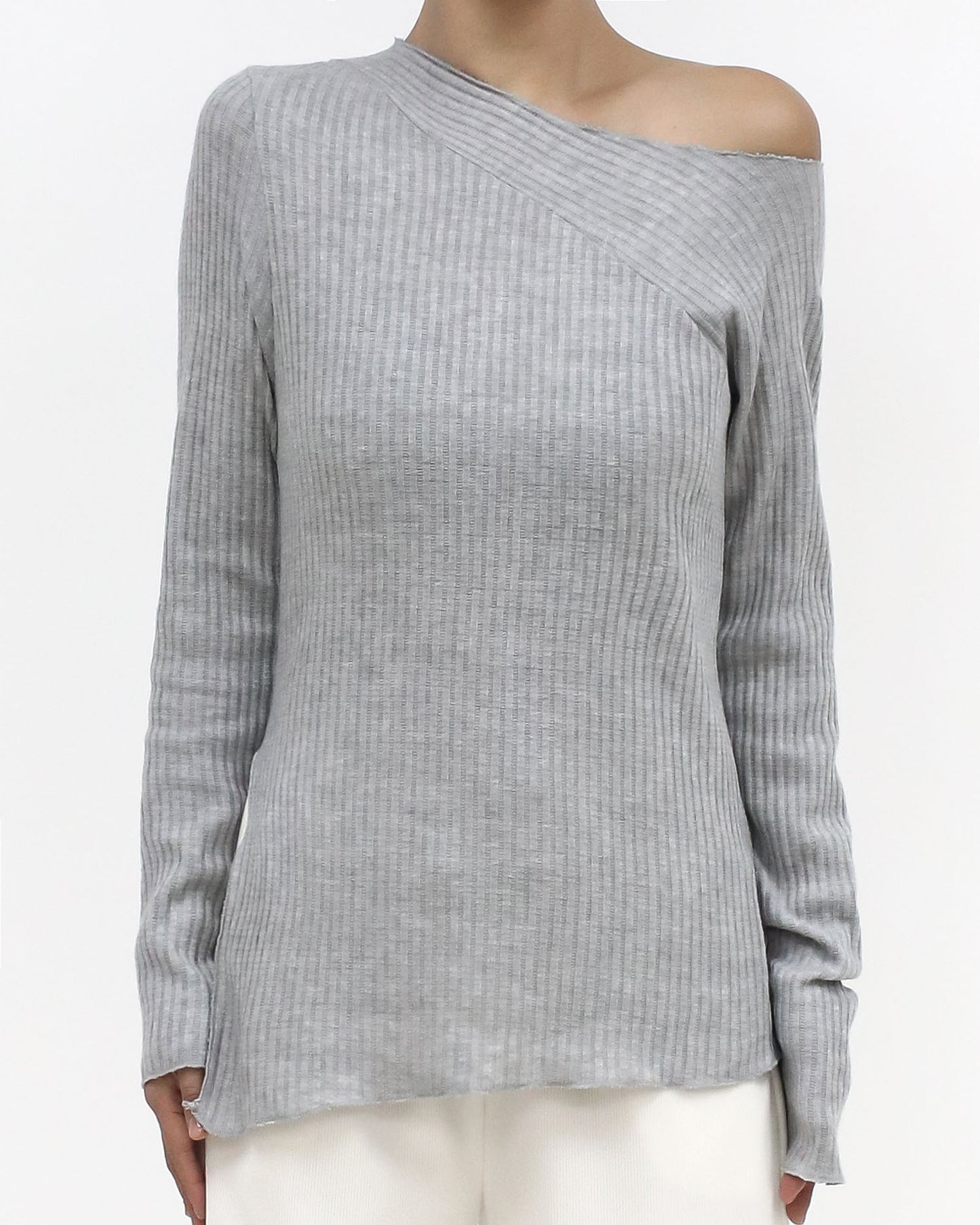 grey off shoulder texture tee