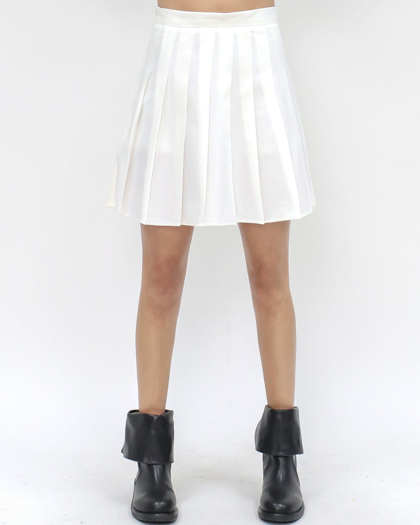 ivory pleats crepe skorts