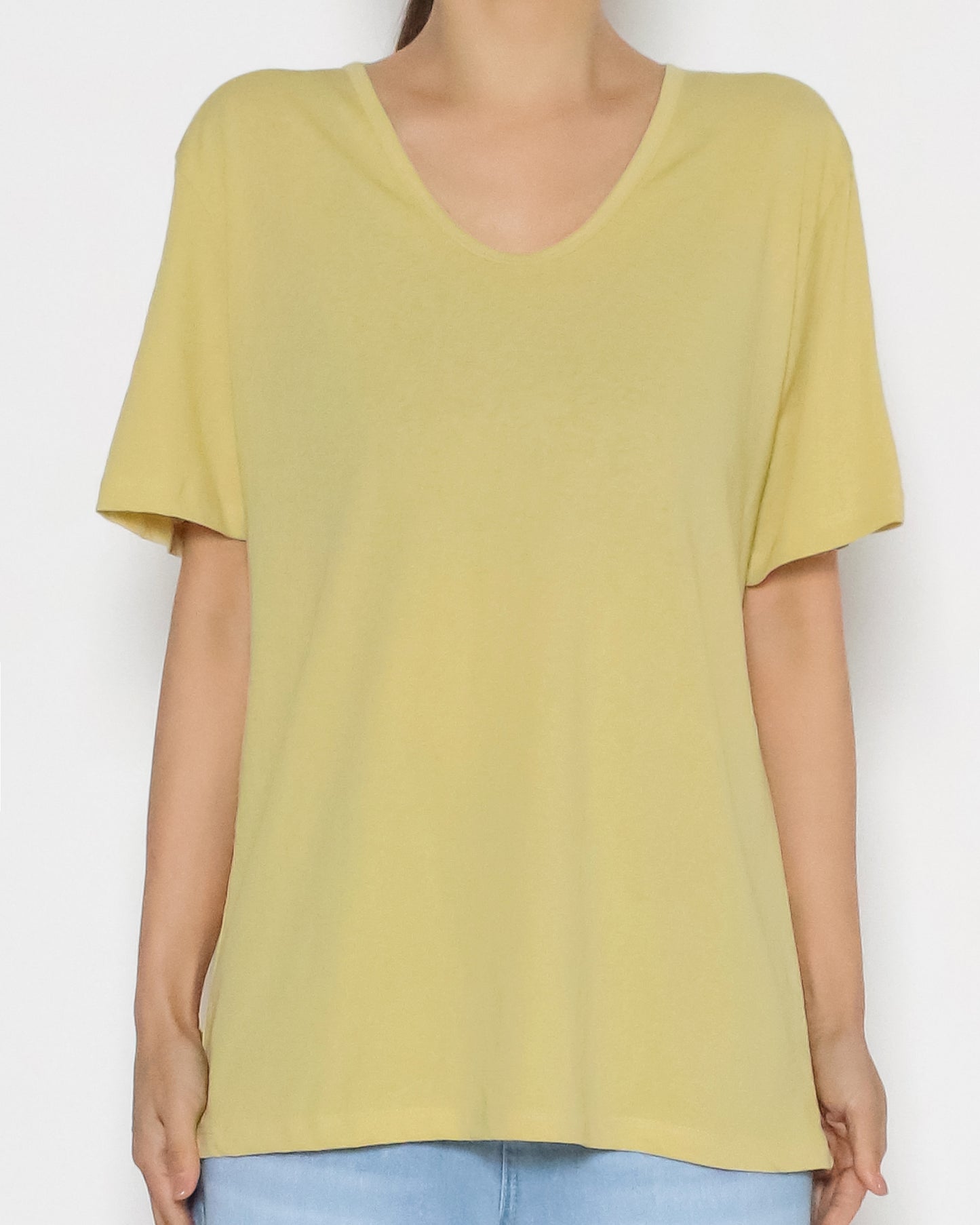 yellow u neck basic tee *pre-order*