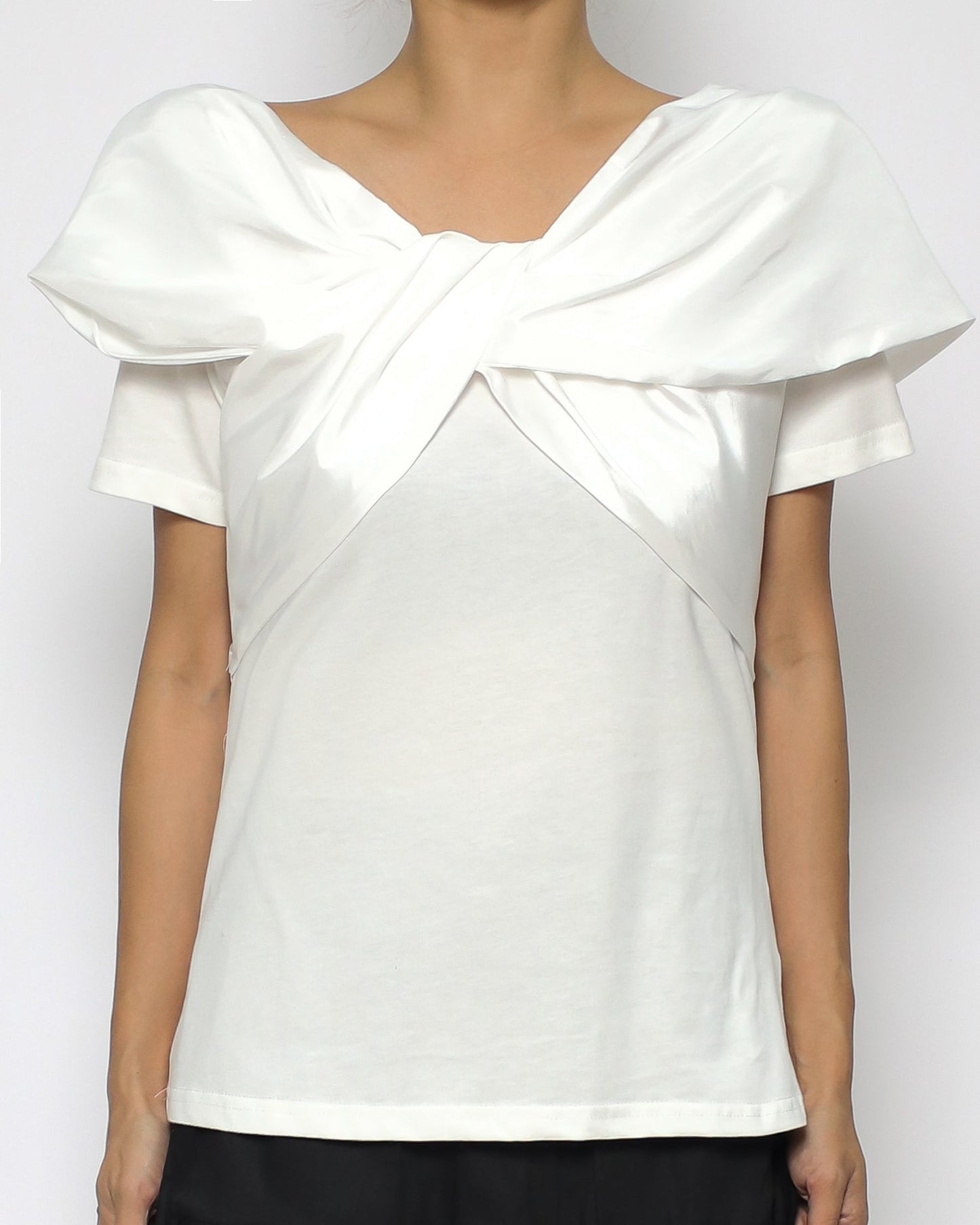 ivory silky twisted front tee *pre-order*