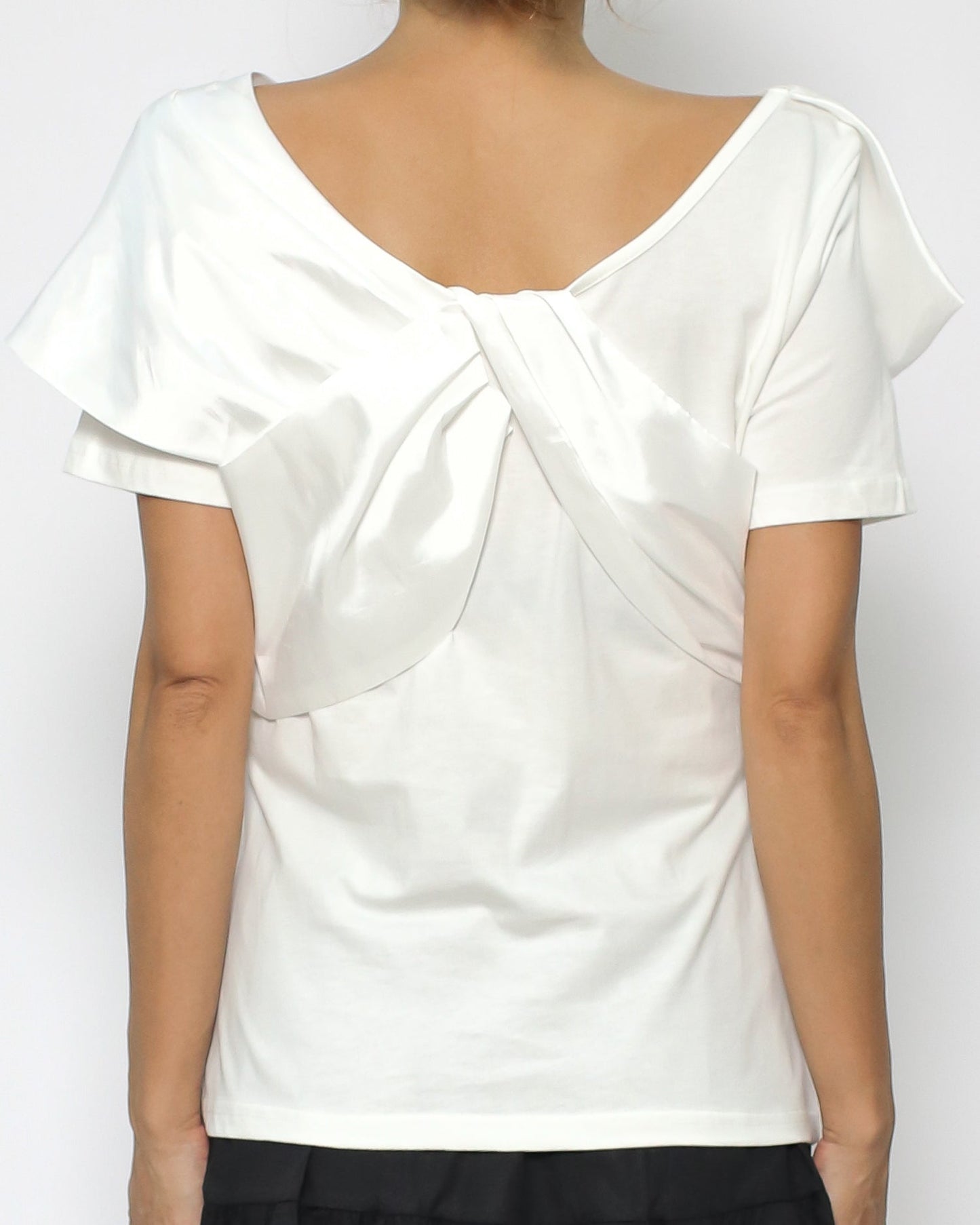 ivory silky twisted front tee *pre-order*