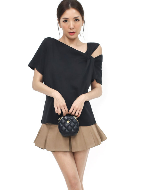 black twisted cutout shoulder tee *pre-order*