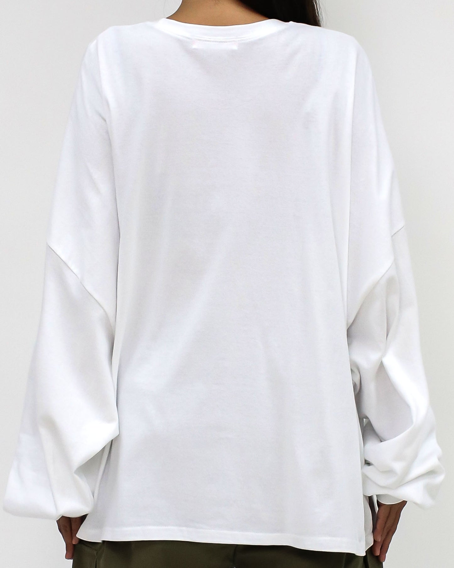 ivory split front w/ tag long sleeves tee