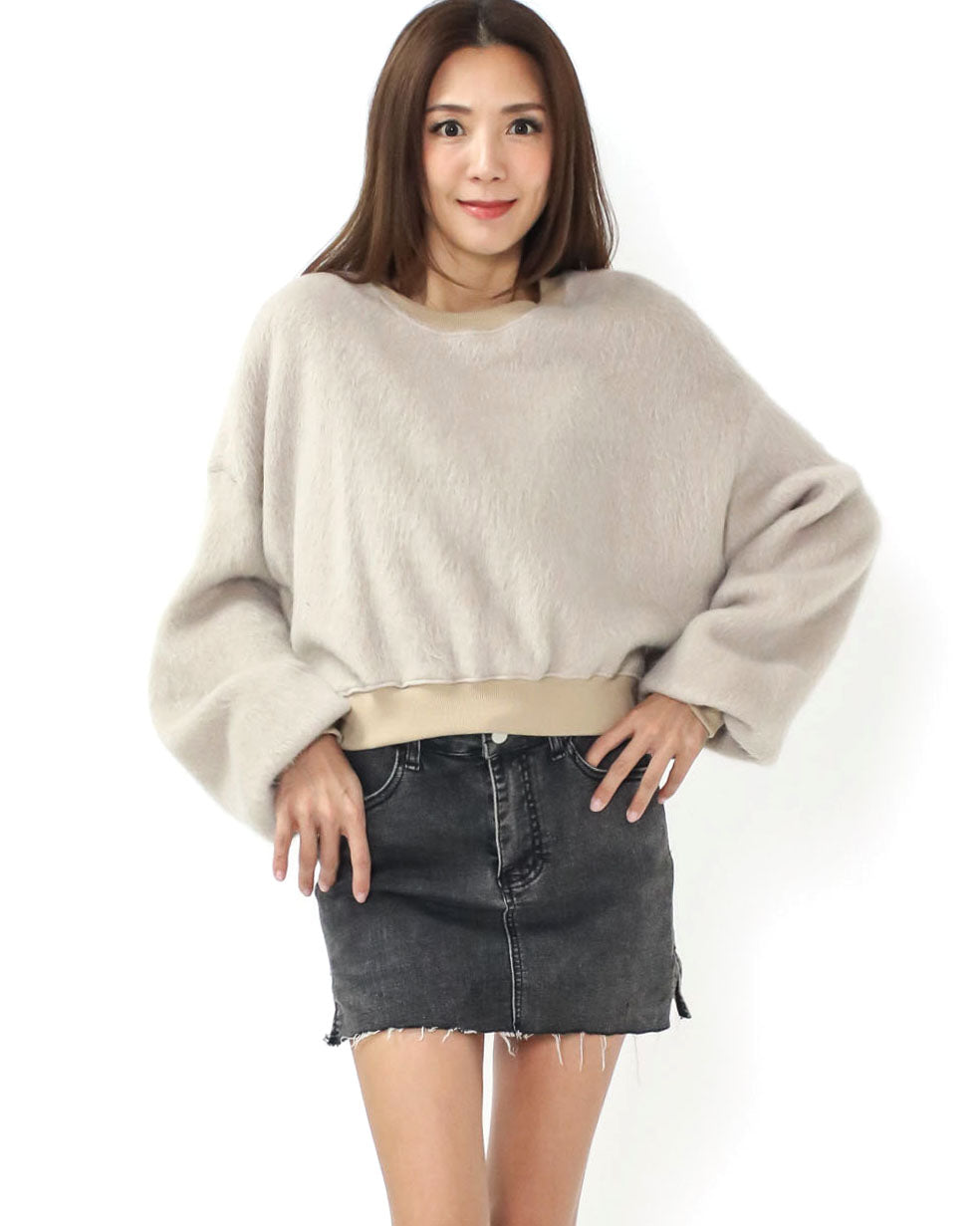 beige fluffy knitted sweatshirt