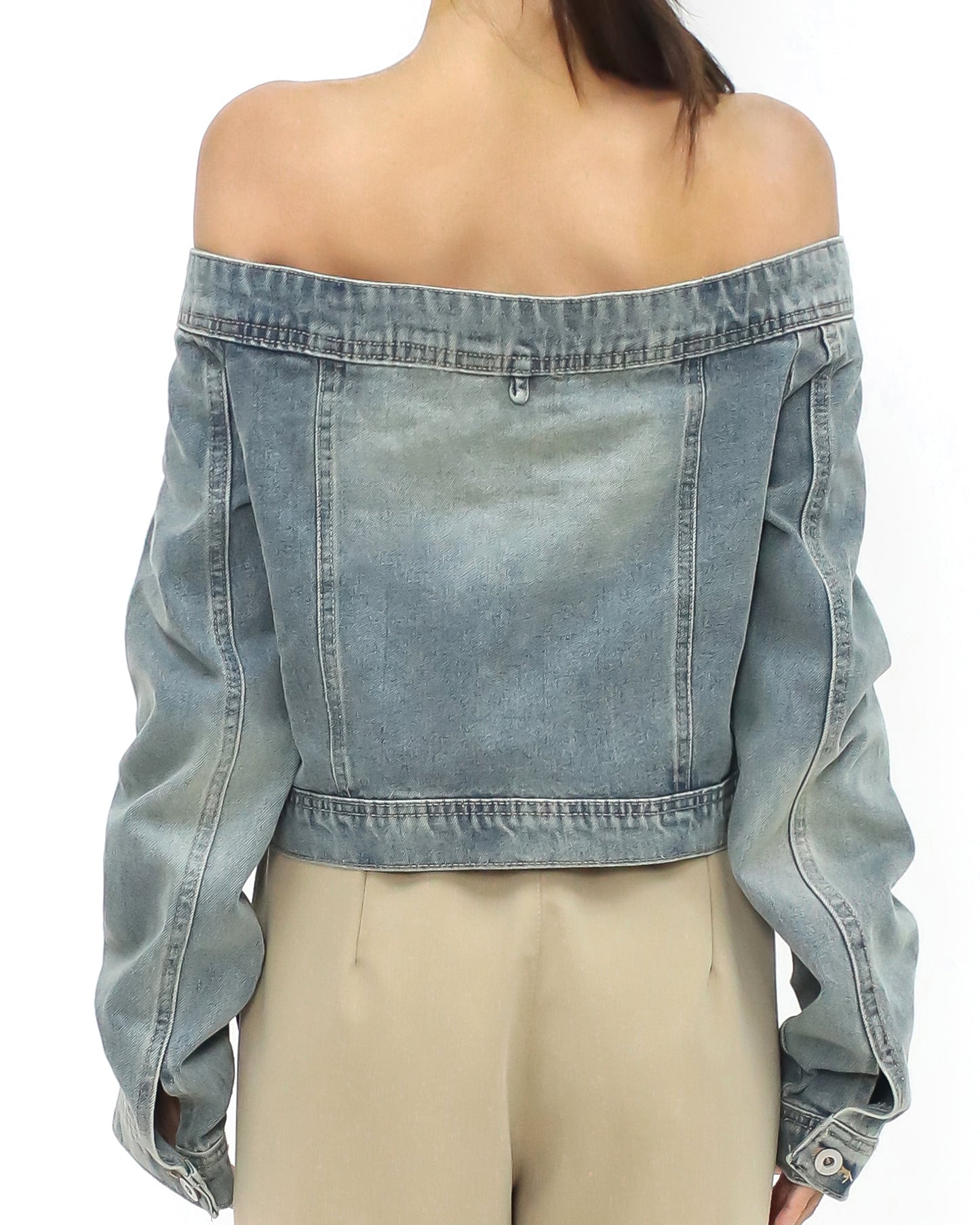 washed denim off shoulders top *pre-order*