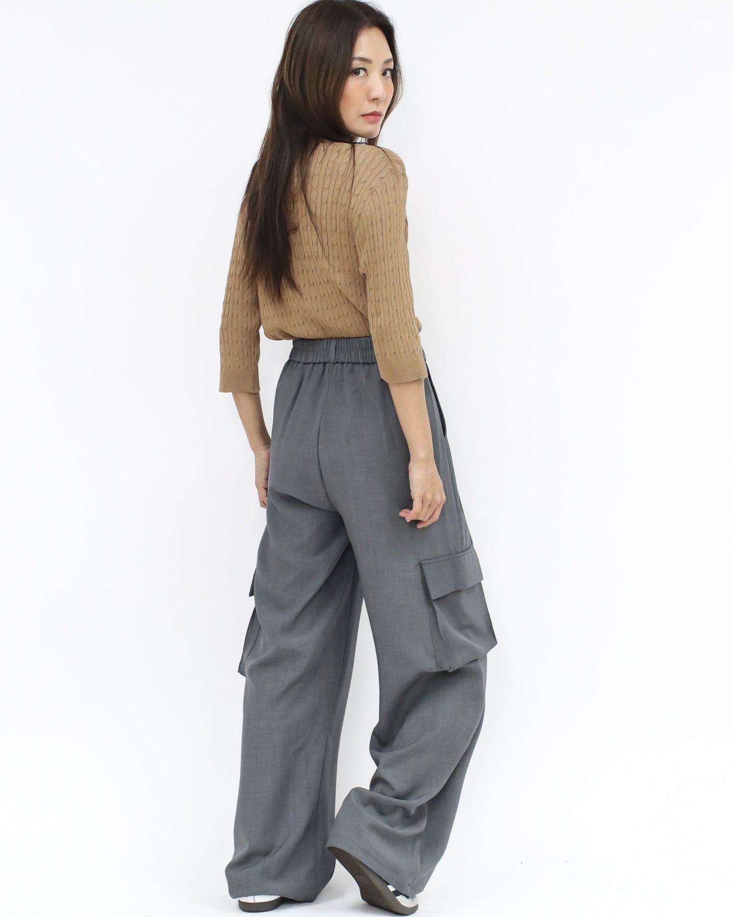 grey sides pockets cargo straight legs pants *pre-order*