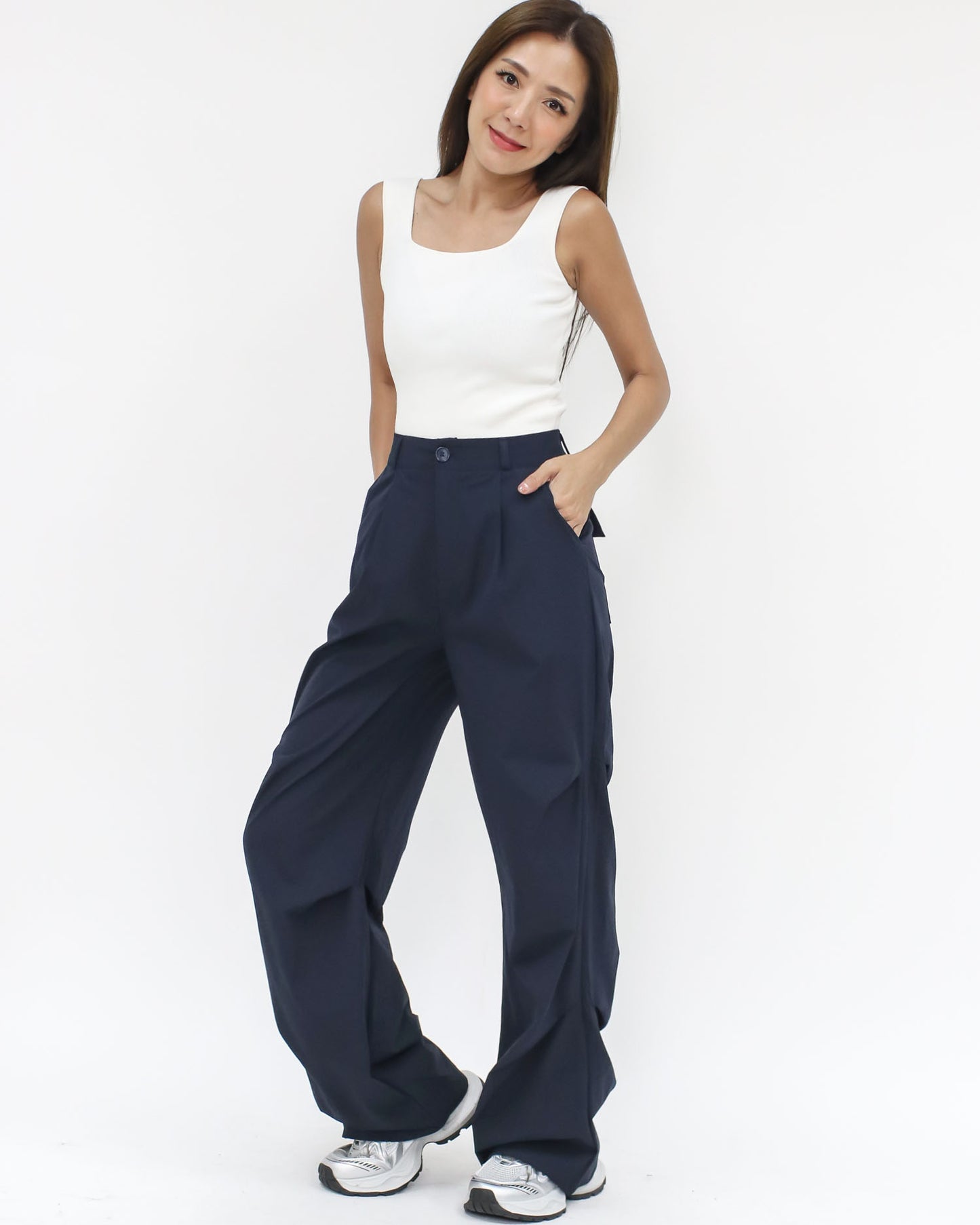 navy ruched cargo pants *pre-order*