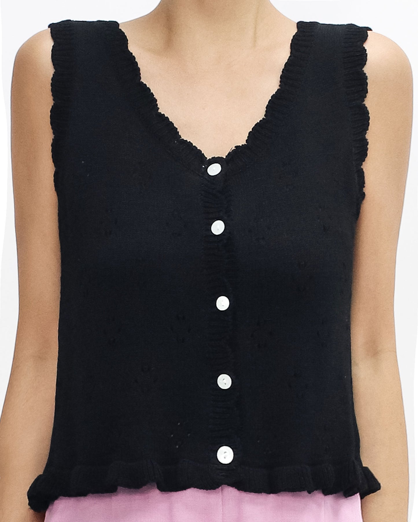 black ruffles hem button front knitted vest