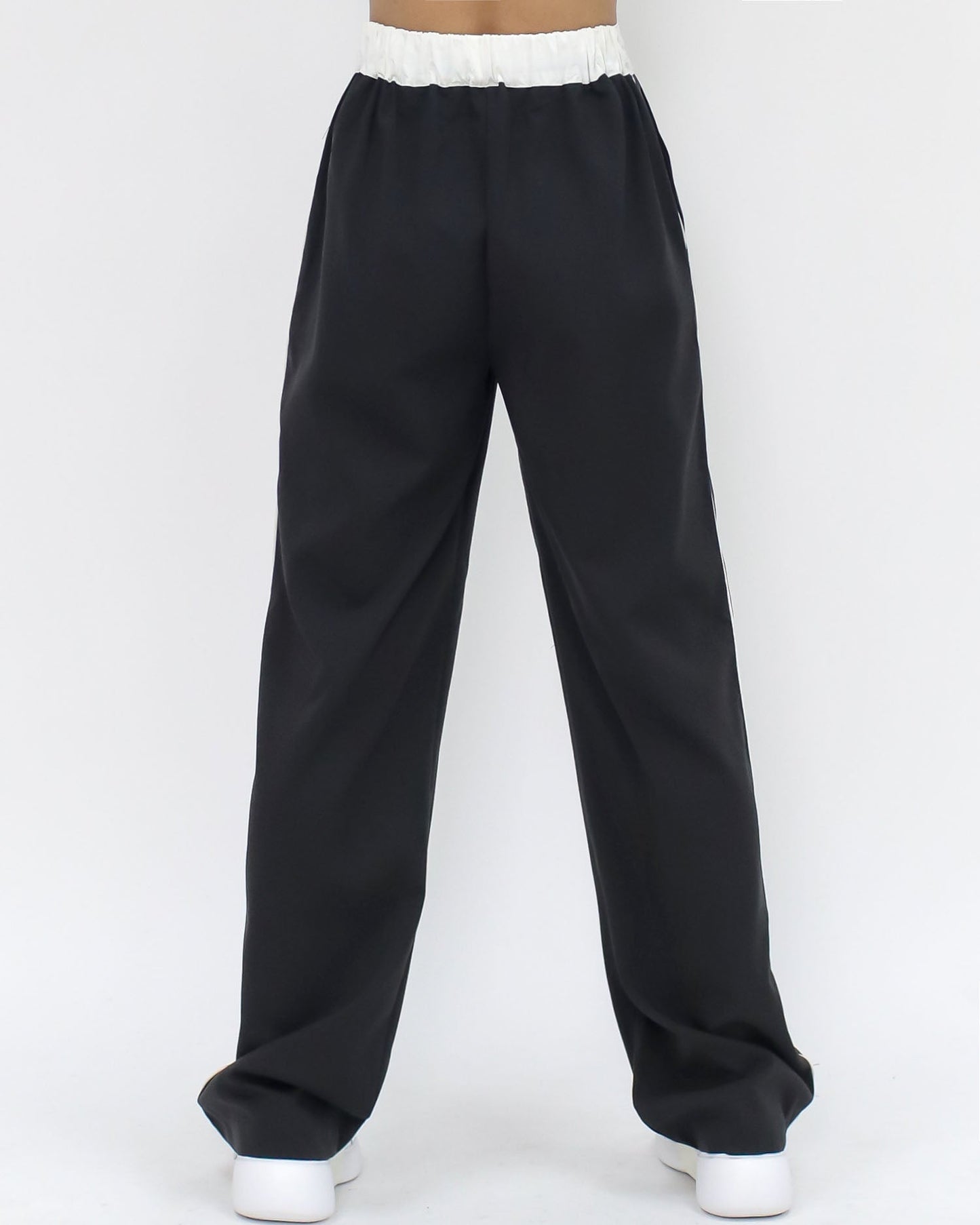 black w/ ivory stripe & waist band straight pants
