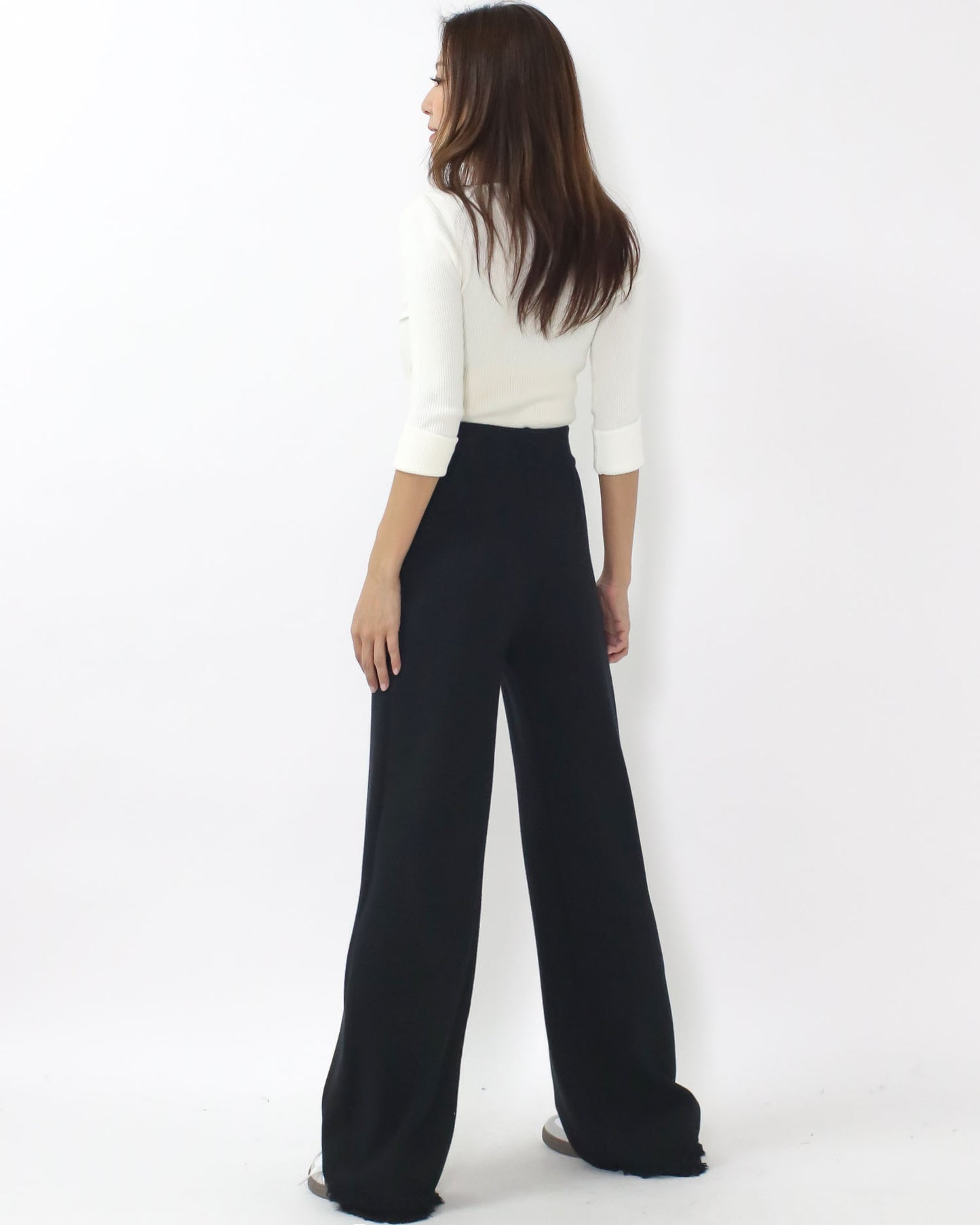 black tassel hem straight knitted pants *pre-order*