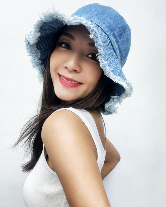 denim ripped hem bucket hat