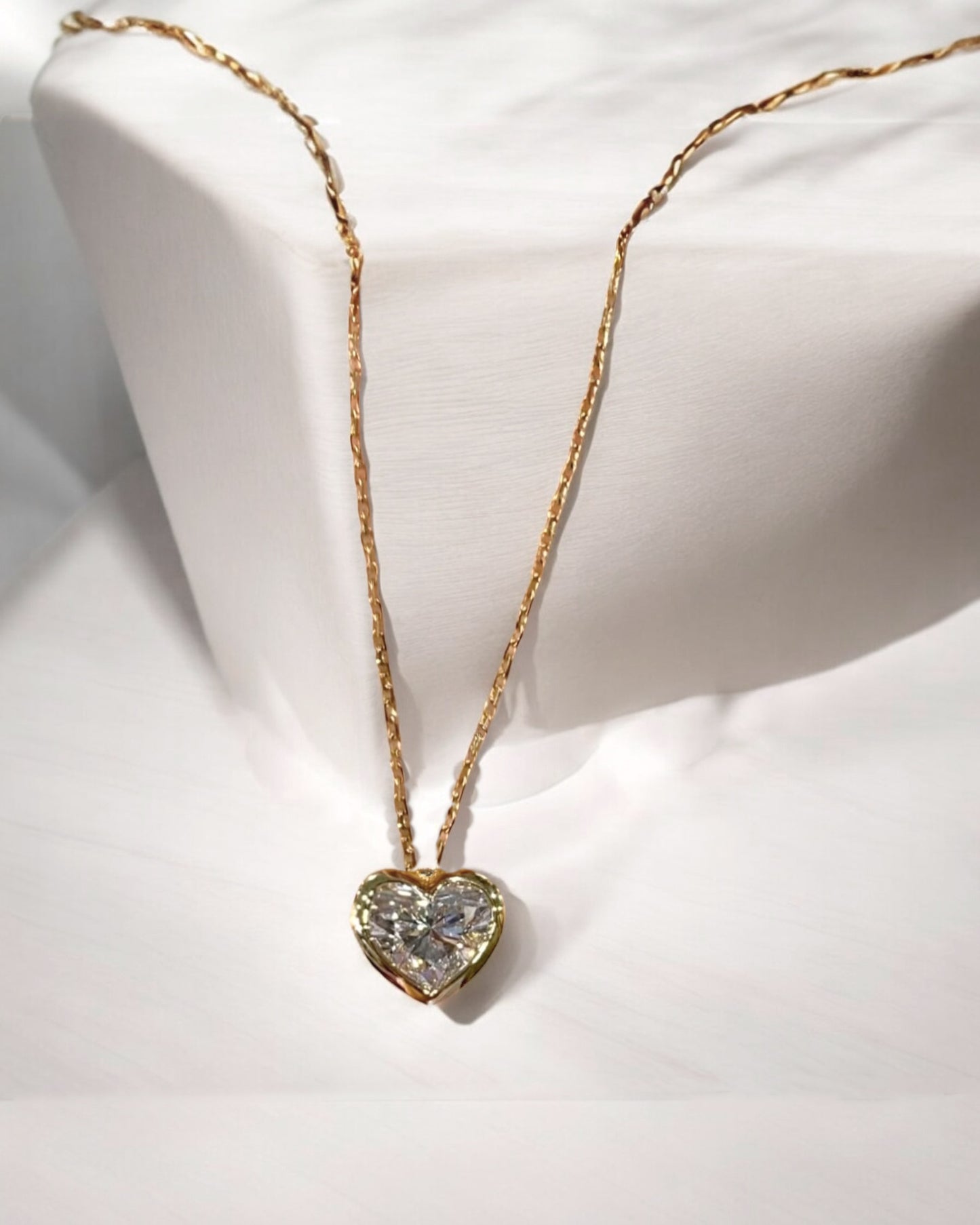 GAL heart bazel 18K lab-grown diamond pendant necklace *pre-order*