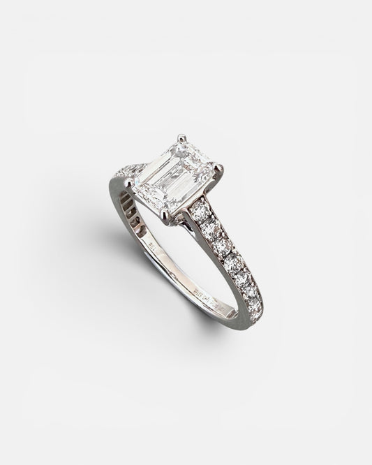 GAL 1ct emerald halo lab-grown diamond alloy ring