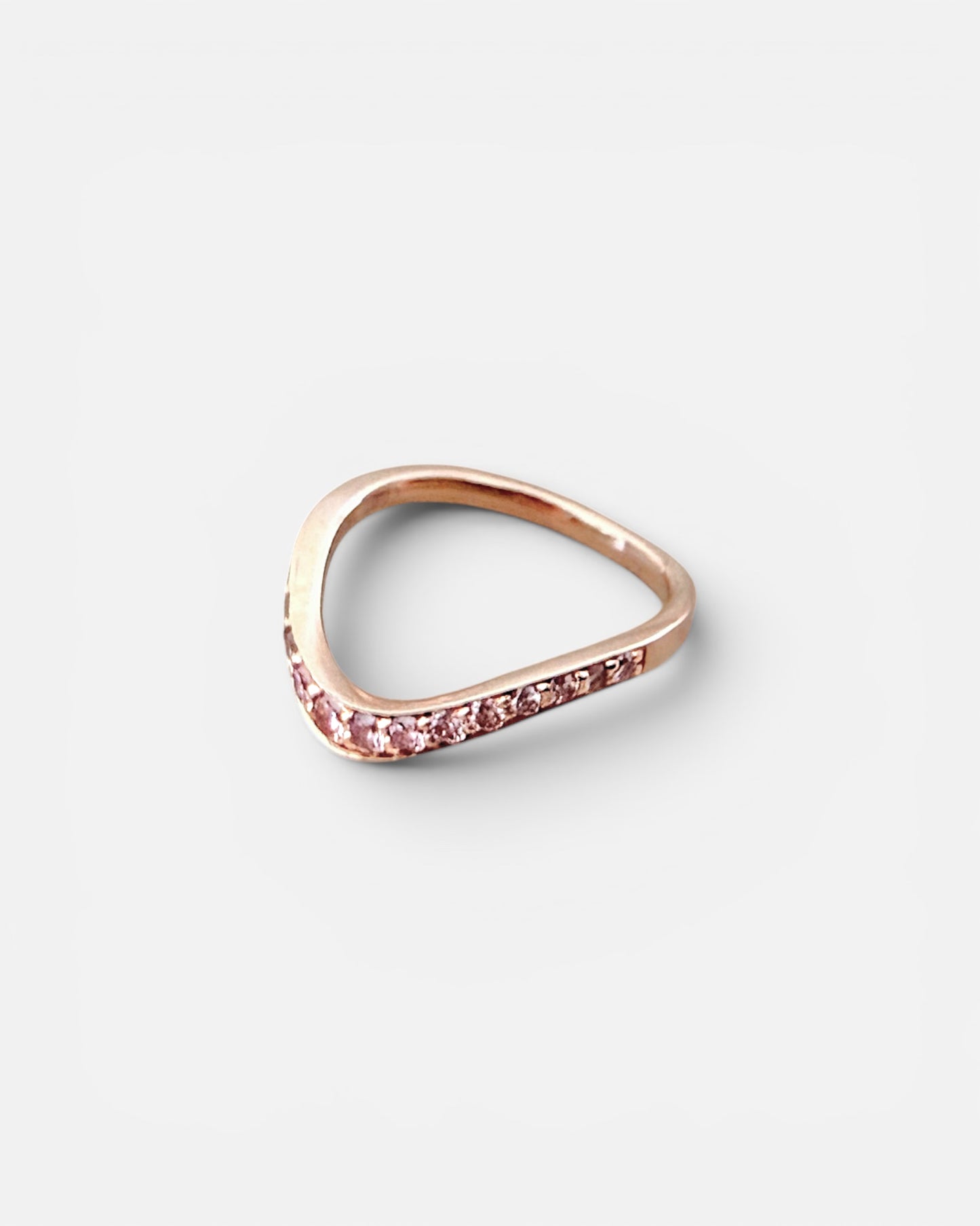 GAL pink curve lab-grown diamond ring