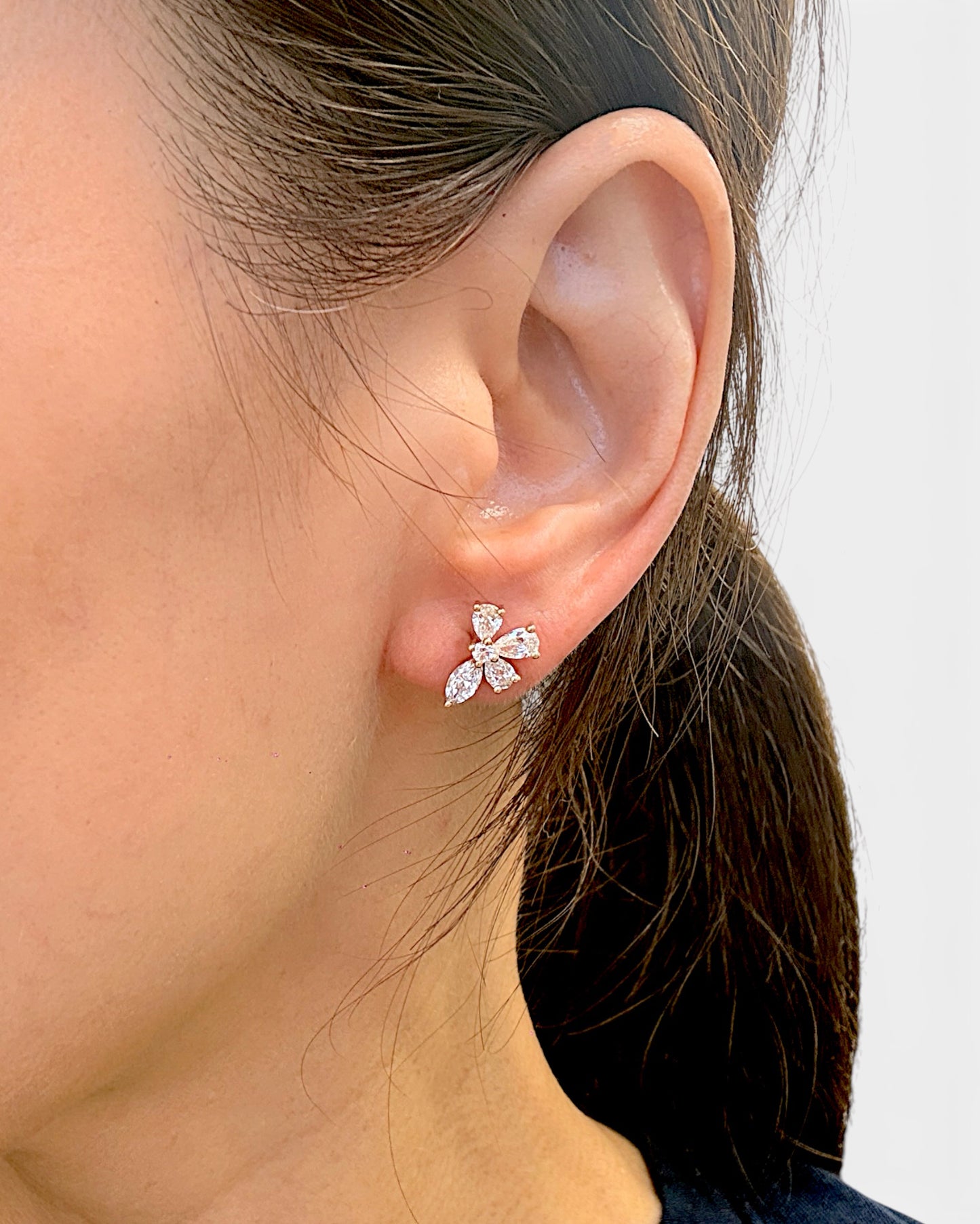 GAL cluster lab-grown diamond stud earrings
