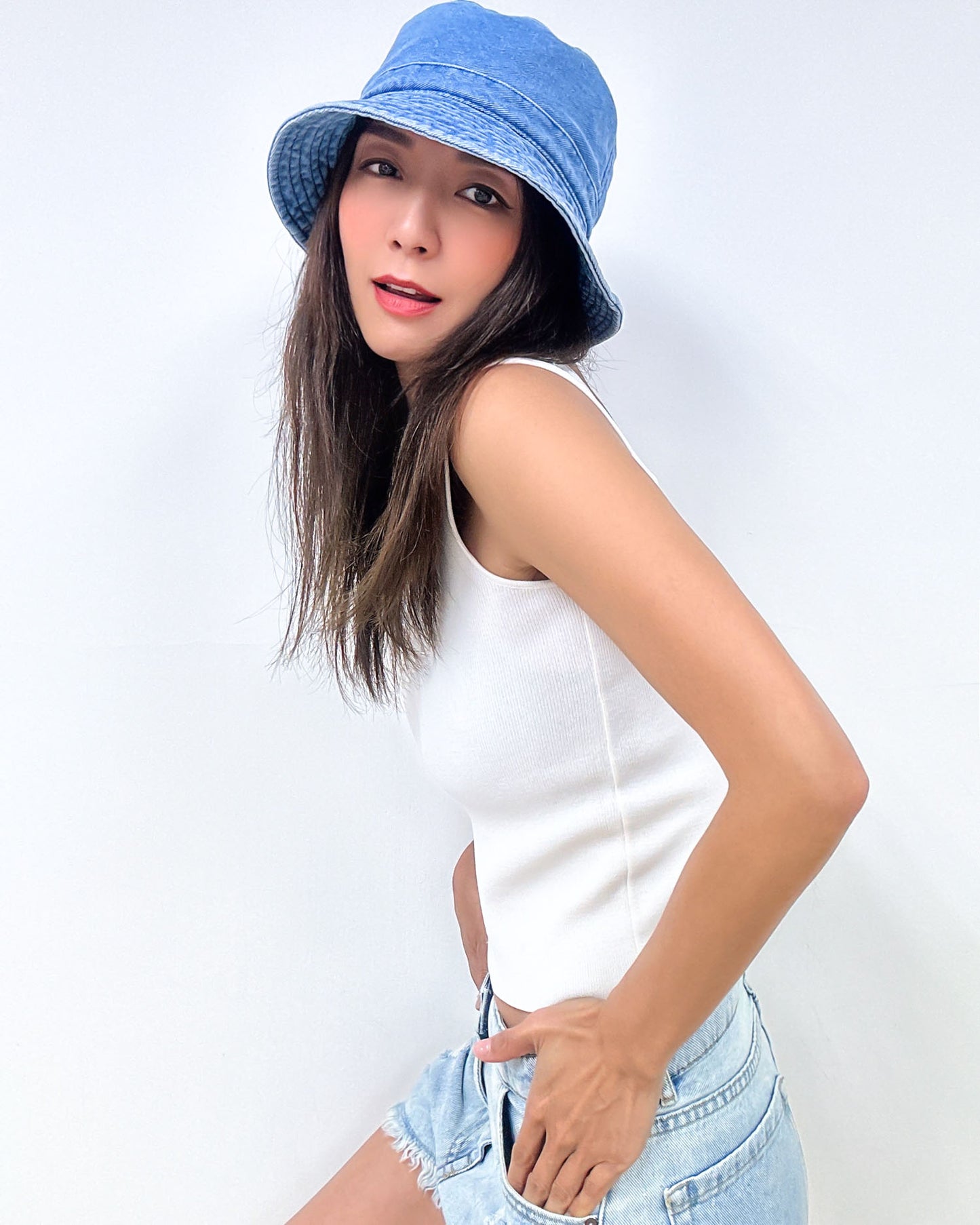 washed denim bucket hat