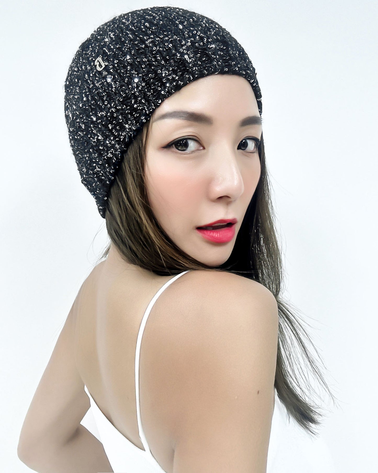 black luxe beads knitted beanie *pre-order*