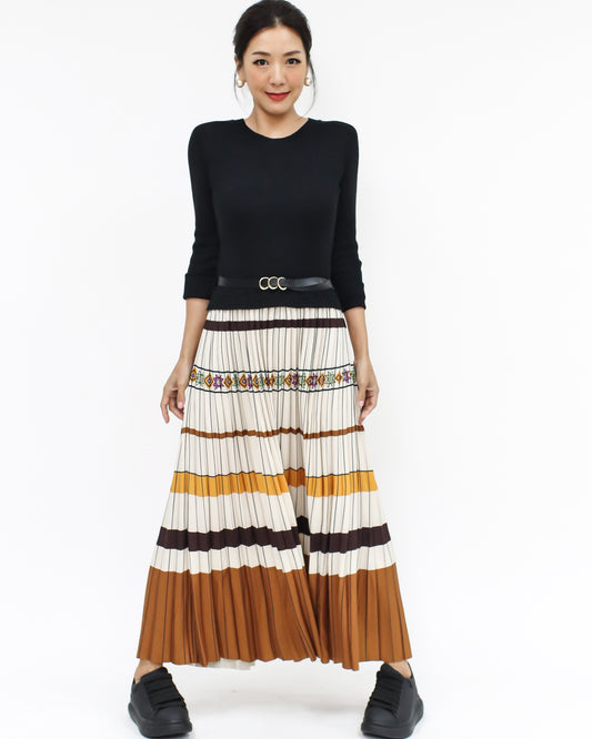 black knitted & camel ivory stripes pleats dress w/ belt *pre-order*